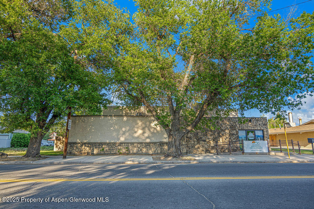 651 Yampa Avenue Property Photo 2