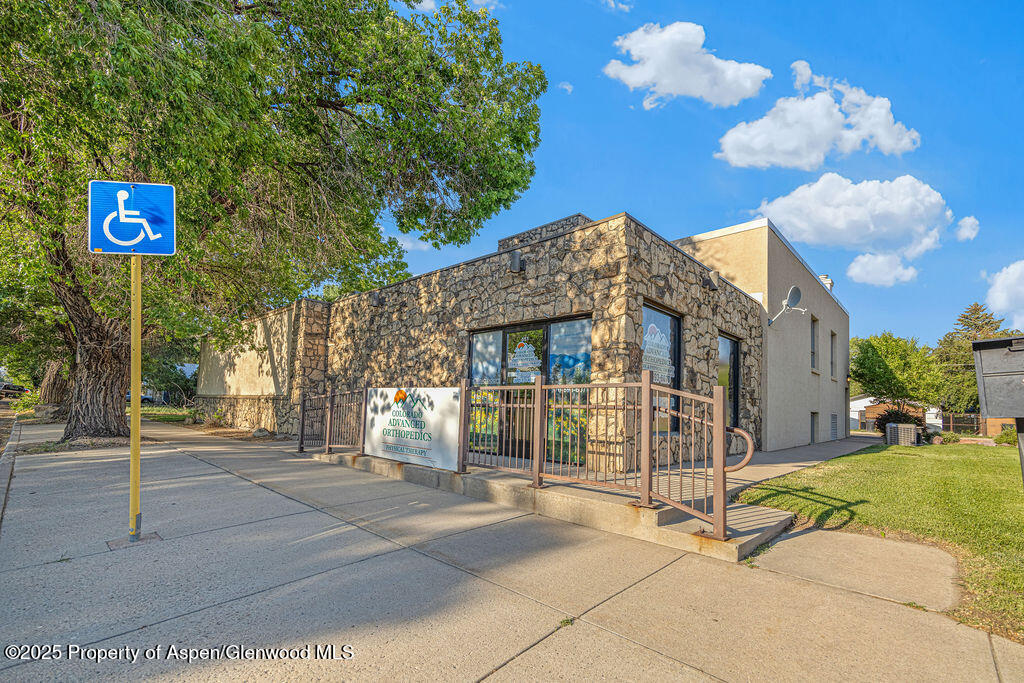 651 Yampa Avenue Property Photo 7