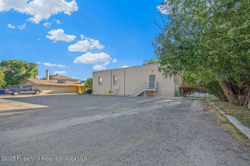 651 Yampa Avenue Property Photo 70