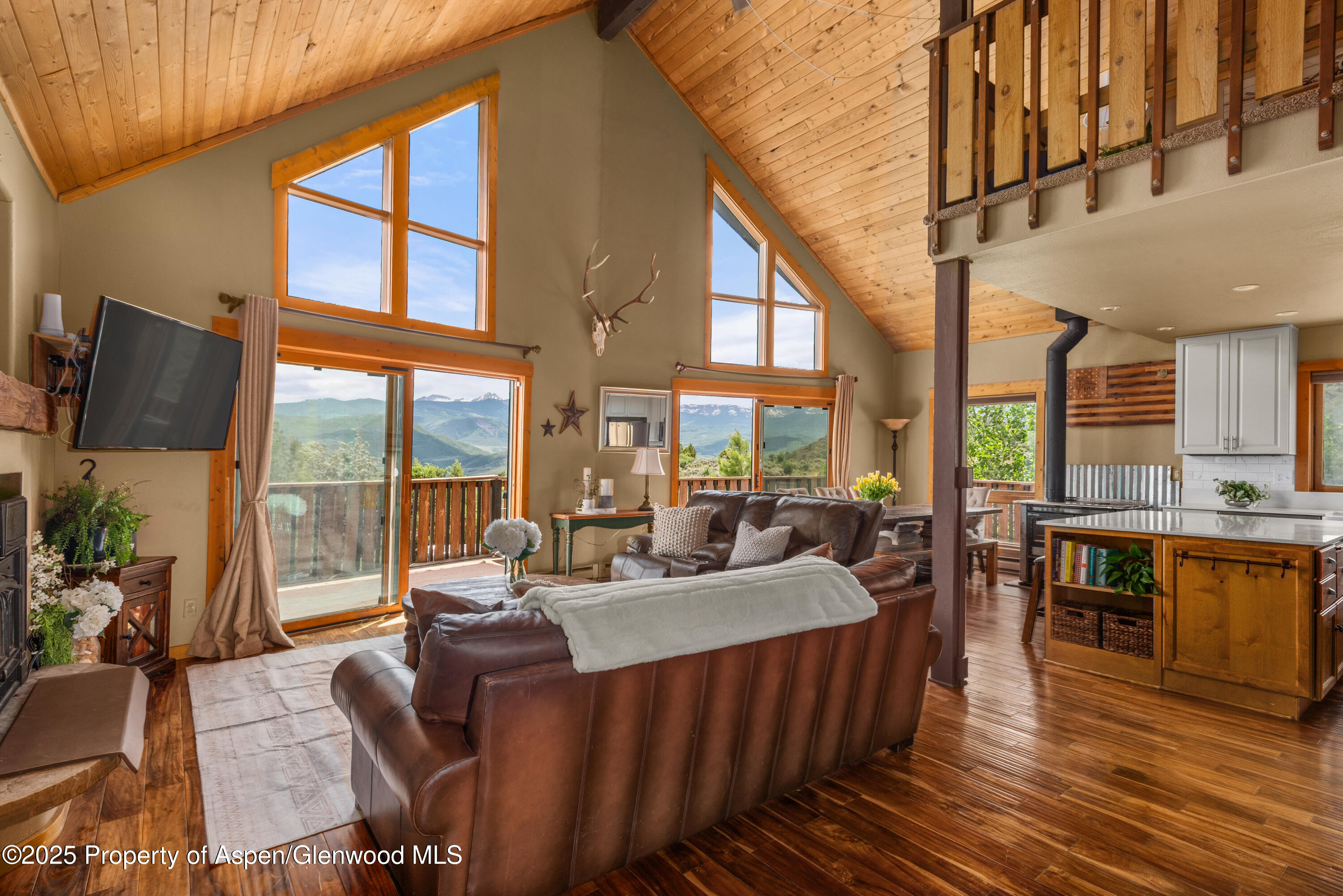 614 Light Hill Road Property Photo 4