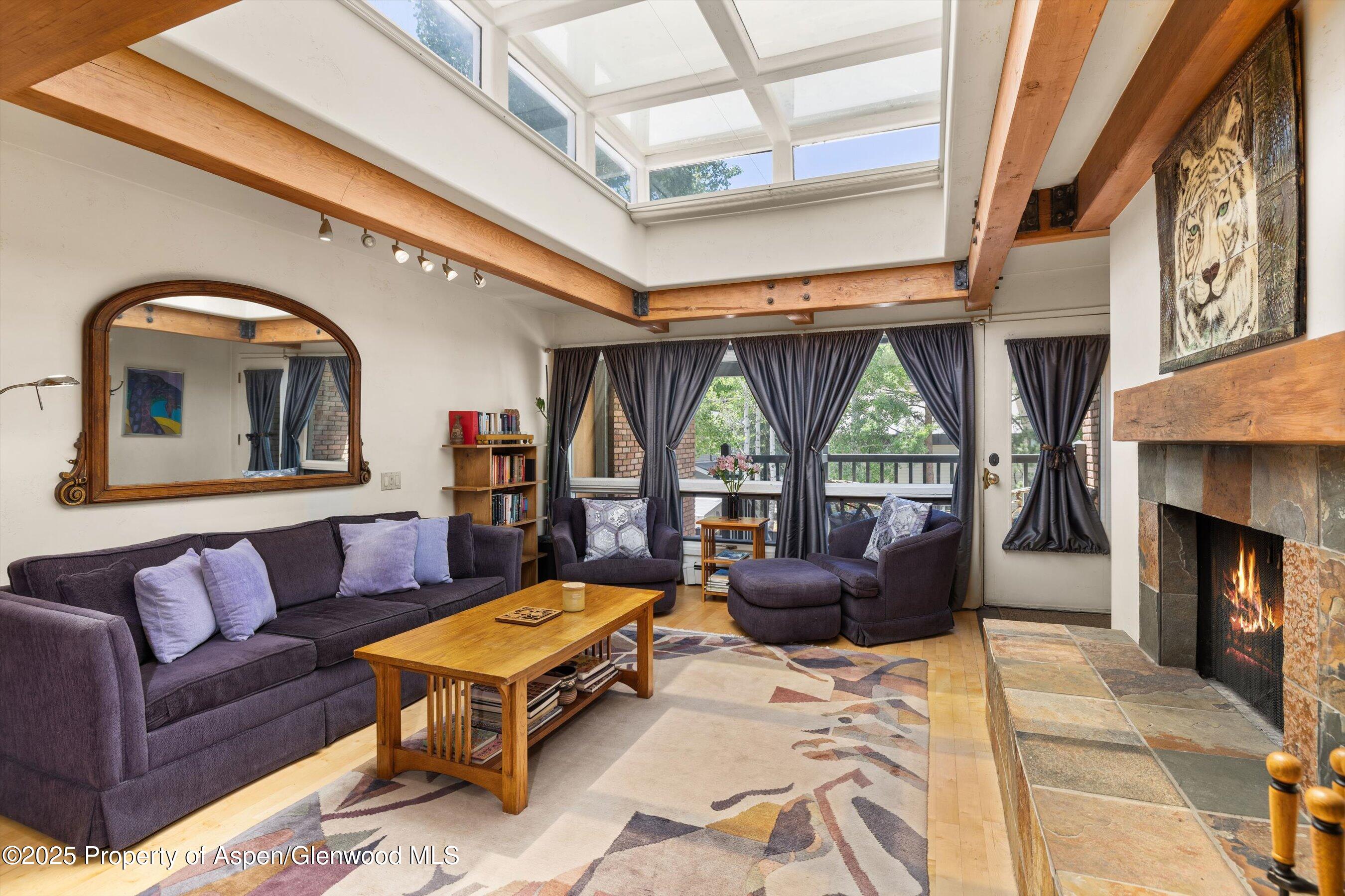 124 W Hyman Avenue, 3b Property Photo 1