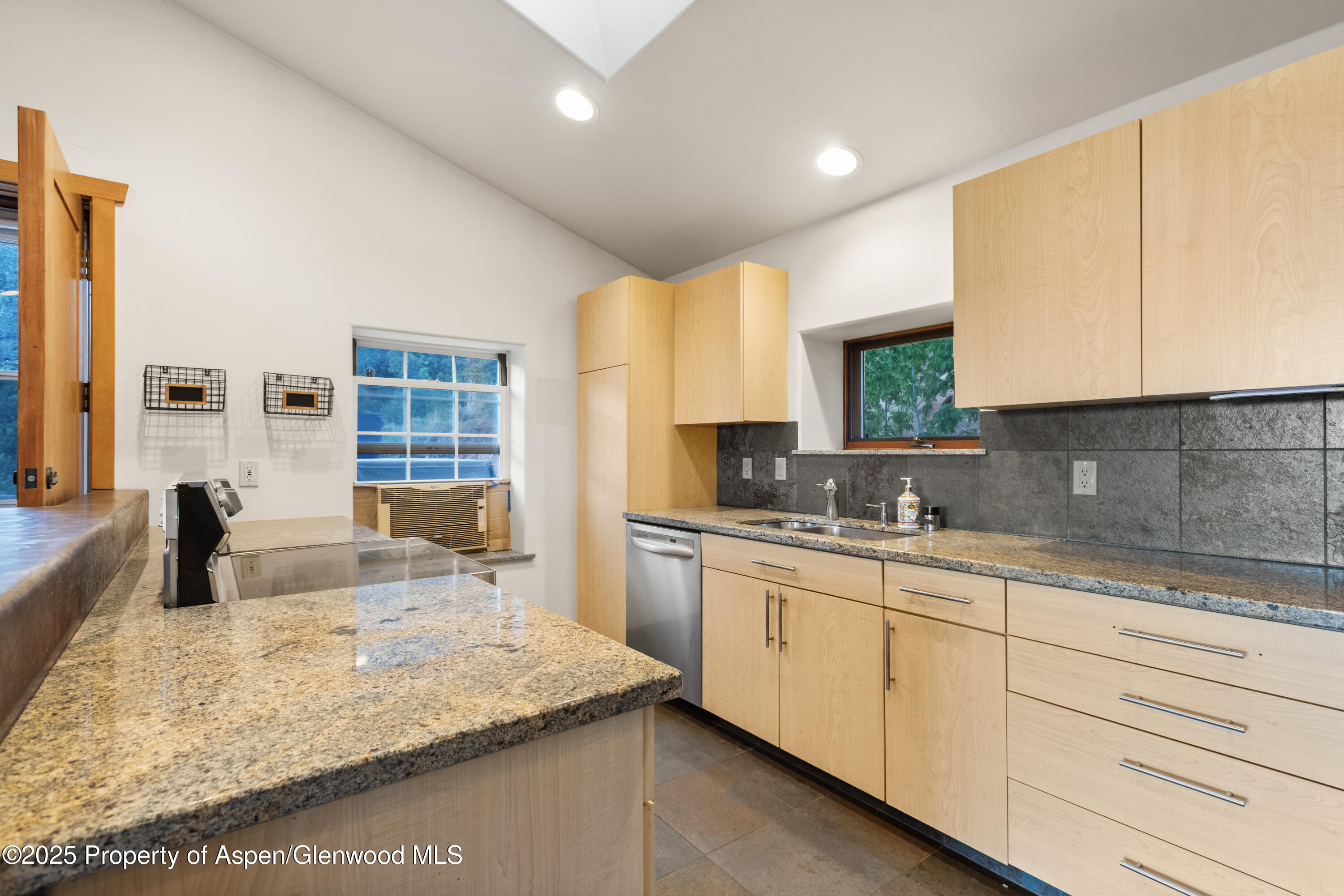 2800 Cedar Drive Property Photo 15