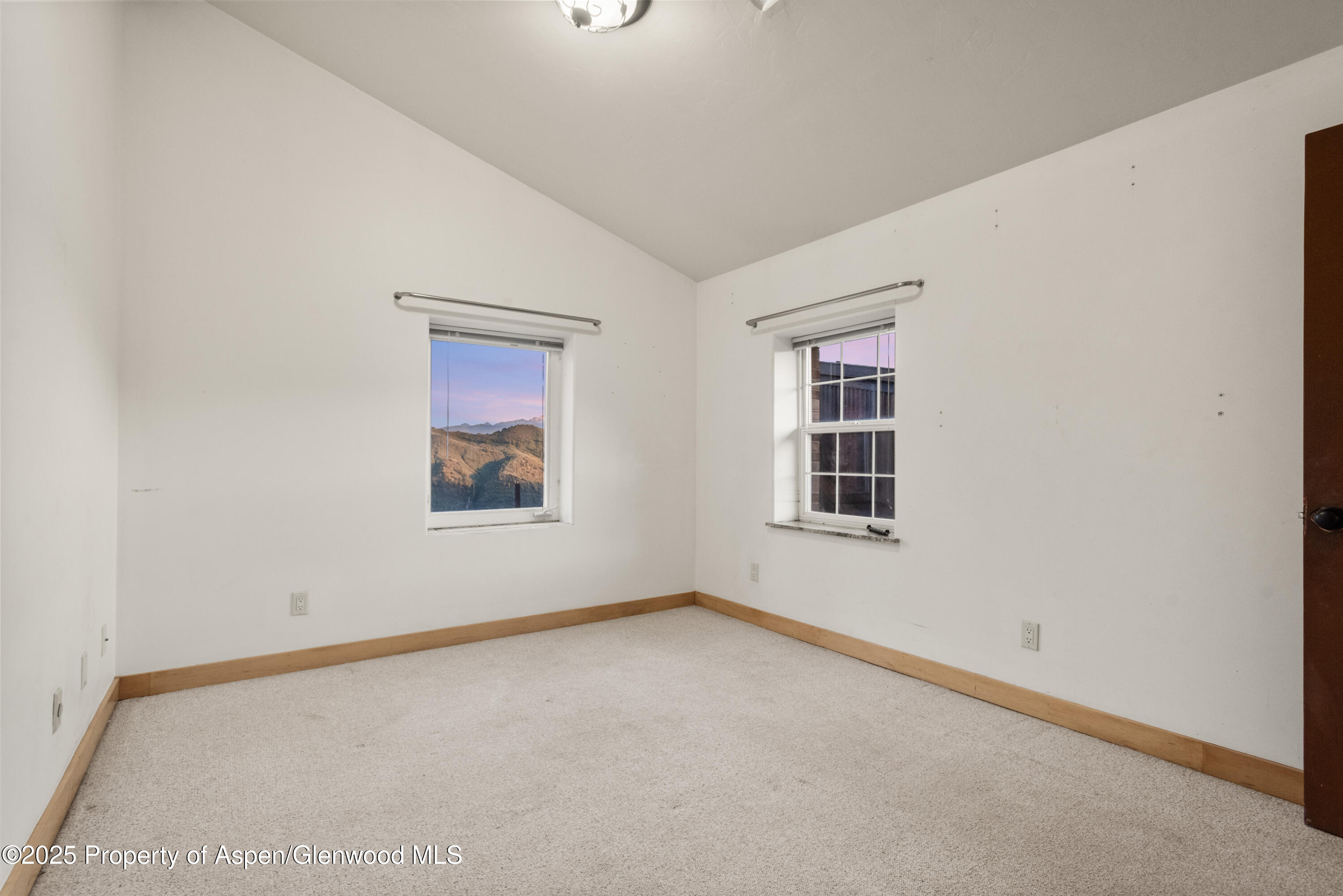 2800 Cedar Drive Property Photo 18