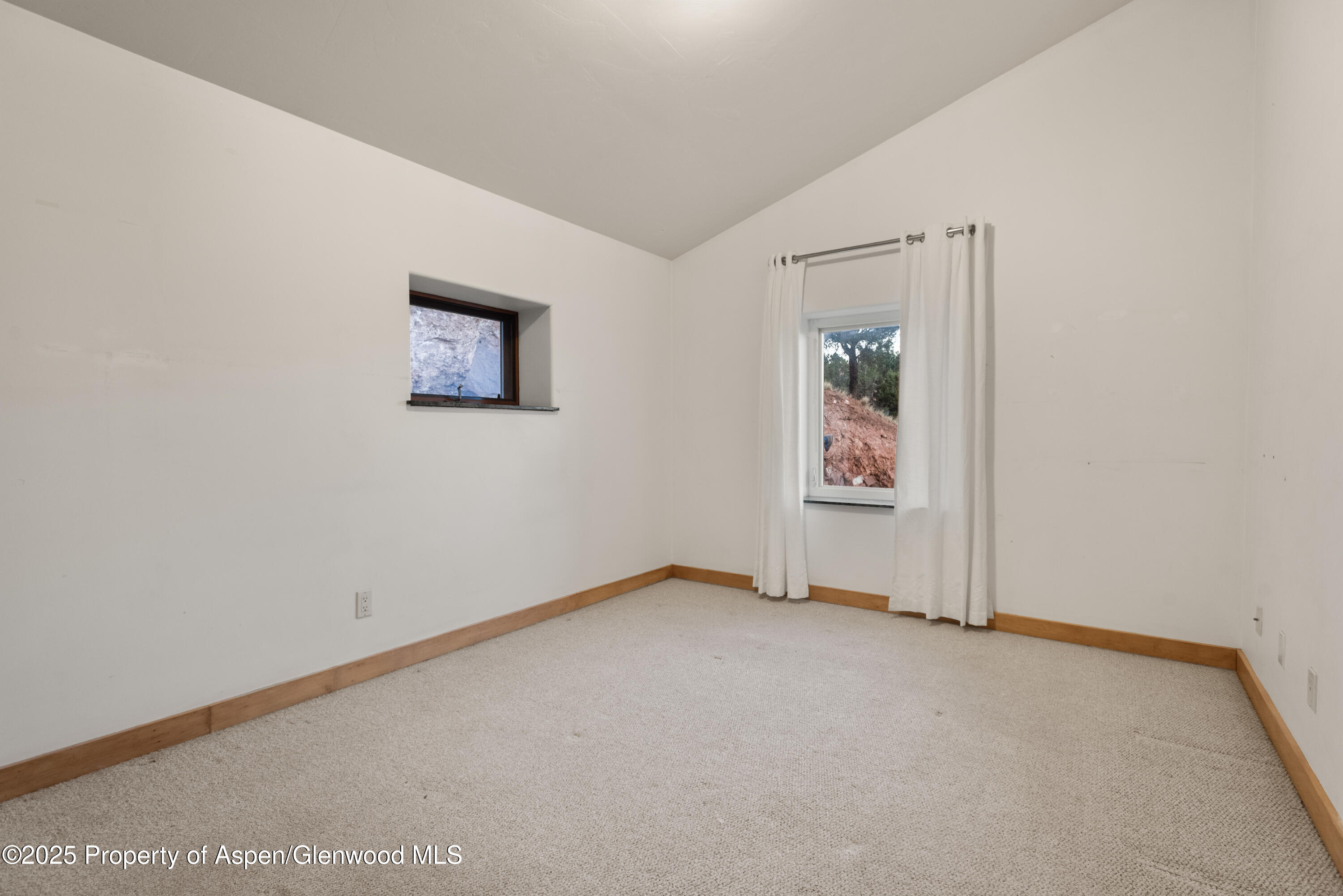 2800 Cedar Drive Property Photo 20