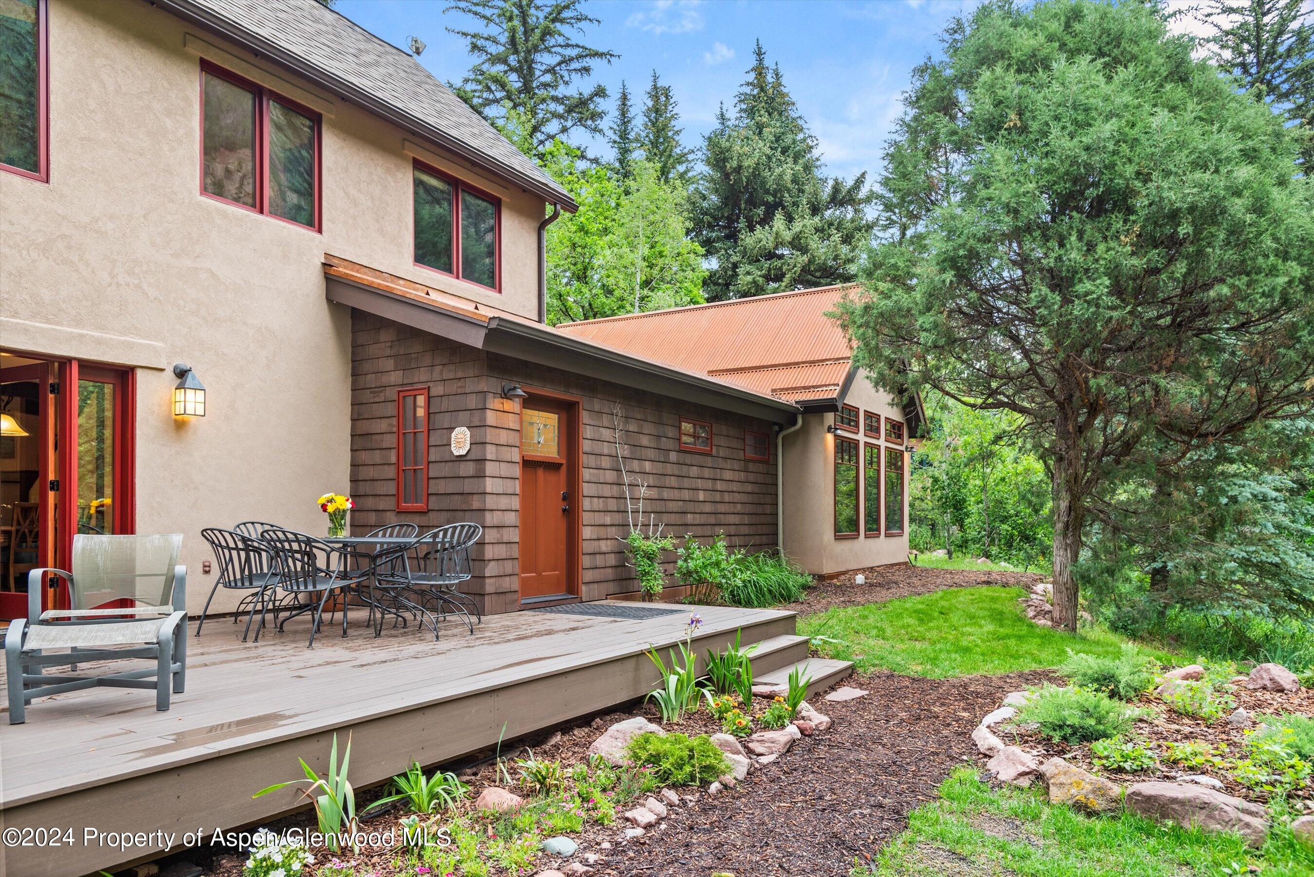 135 Irwin Drive Property Photo 9