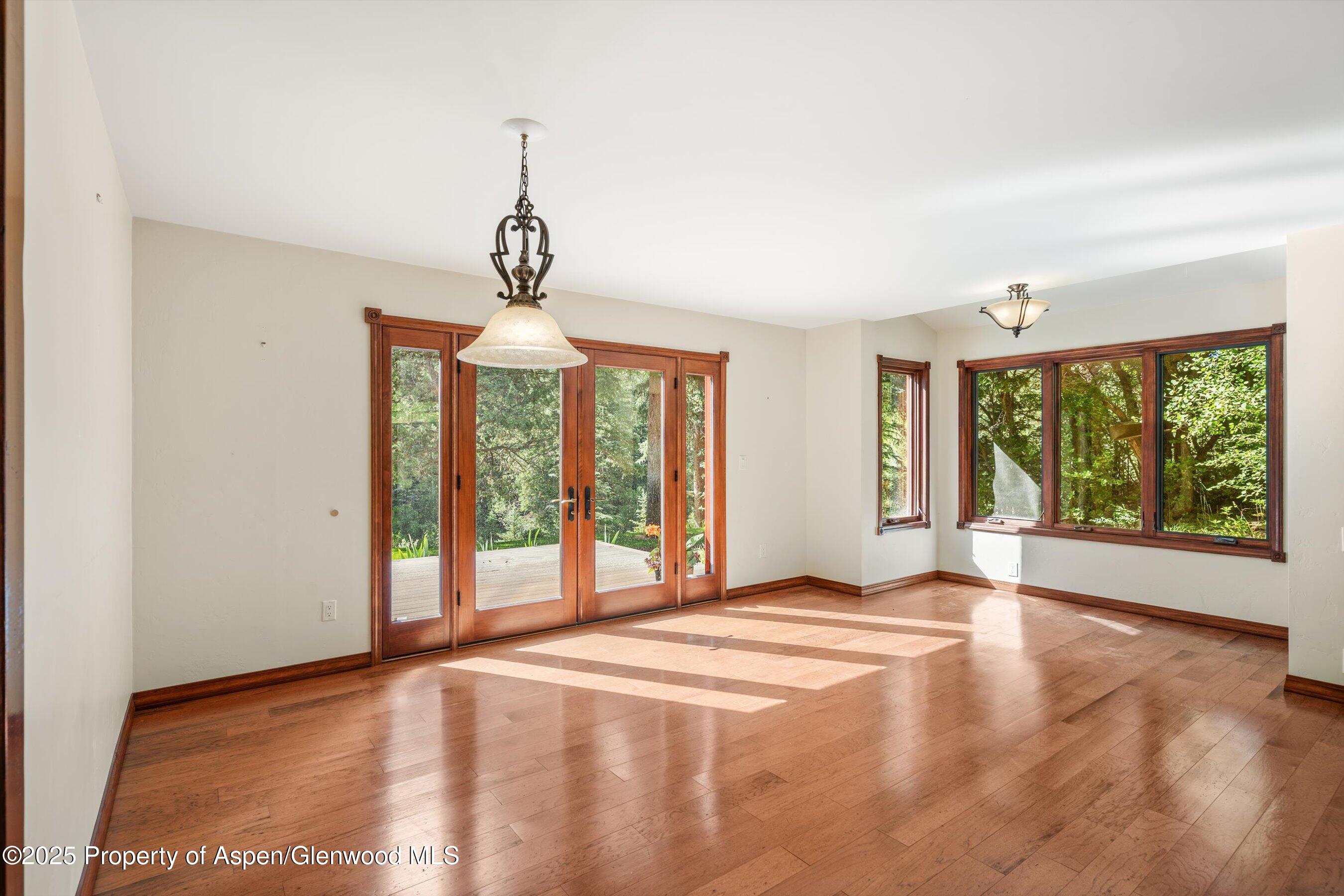 135 Irwin Drive Property Photo 13