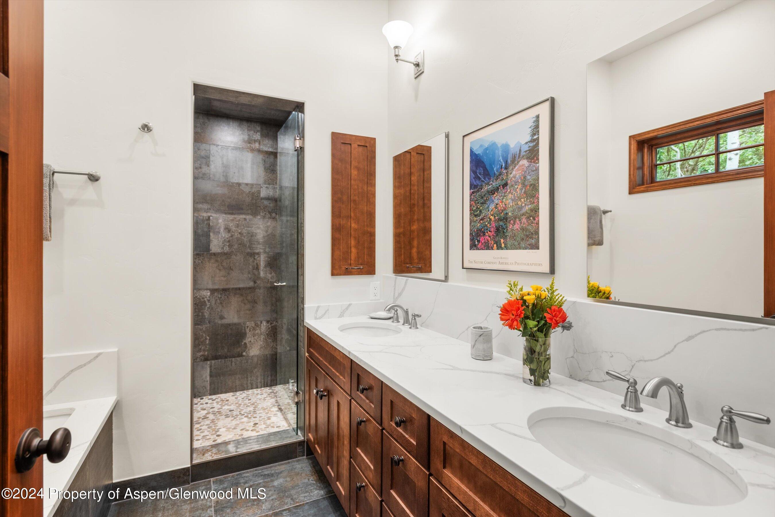 135 Irwin Drive Property Photo 23