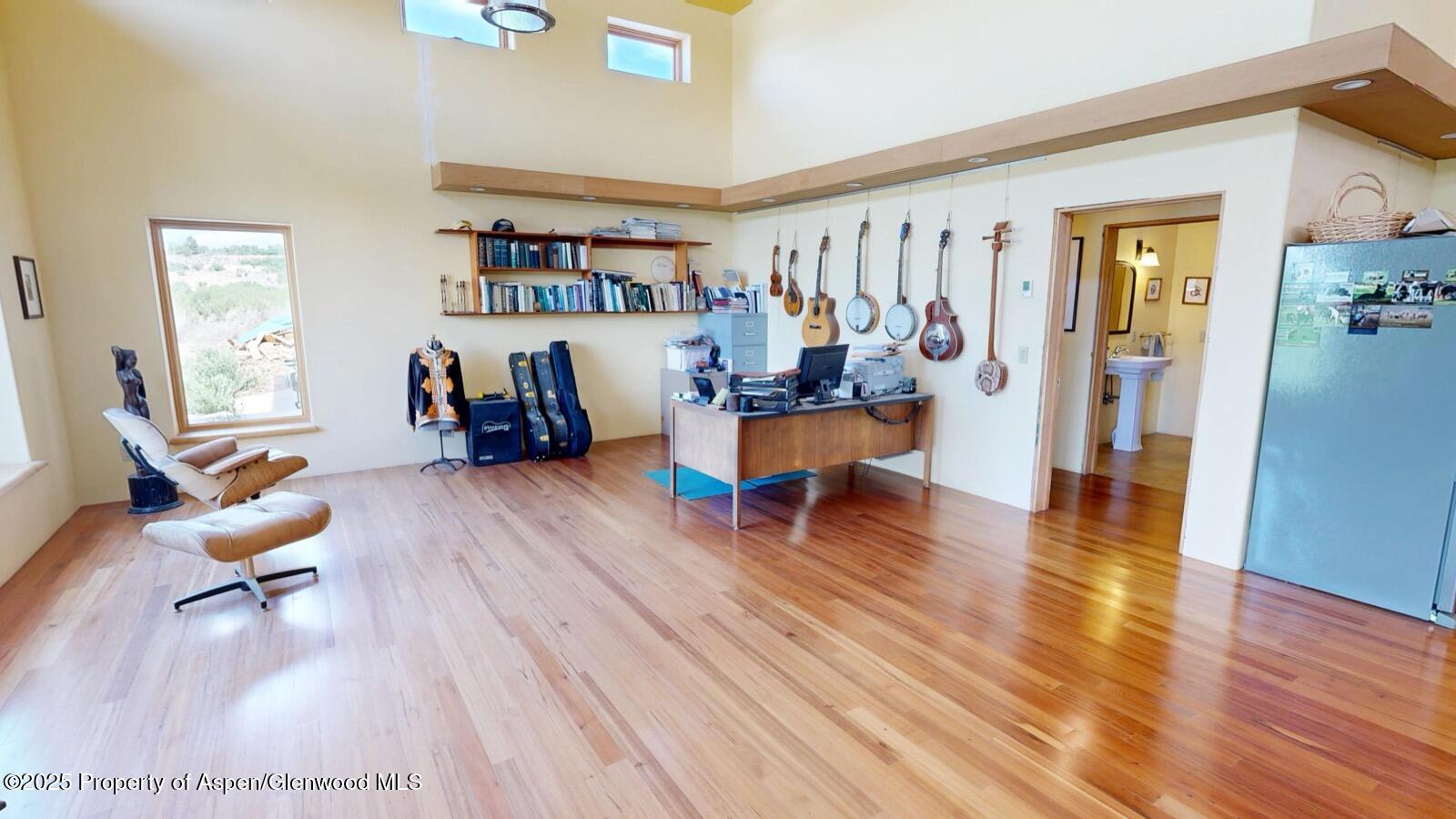 8015 Scenic Mesa Road Property Photo 6