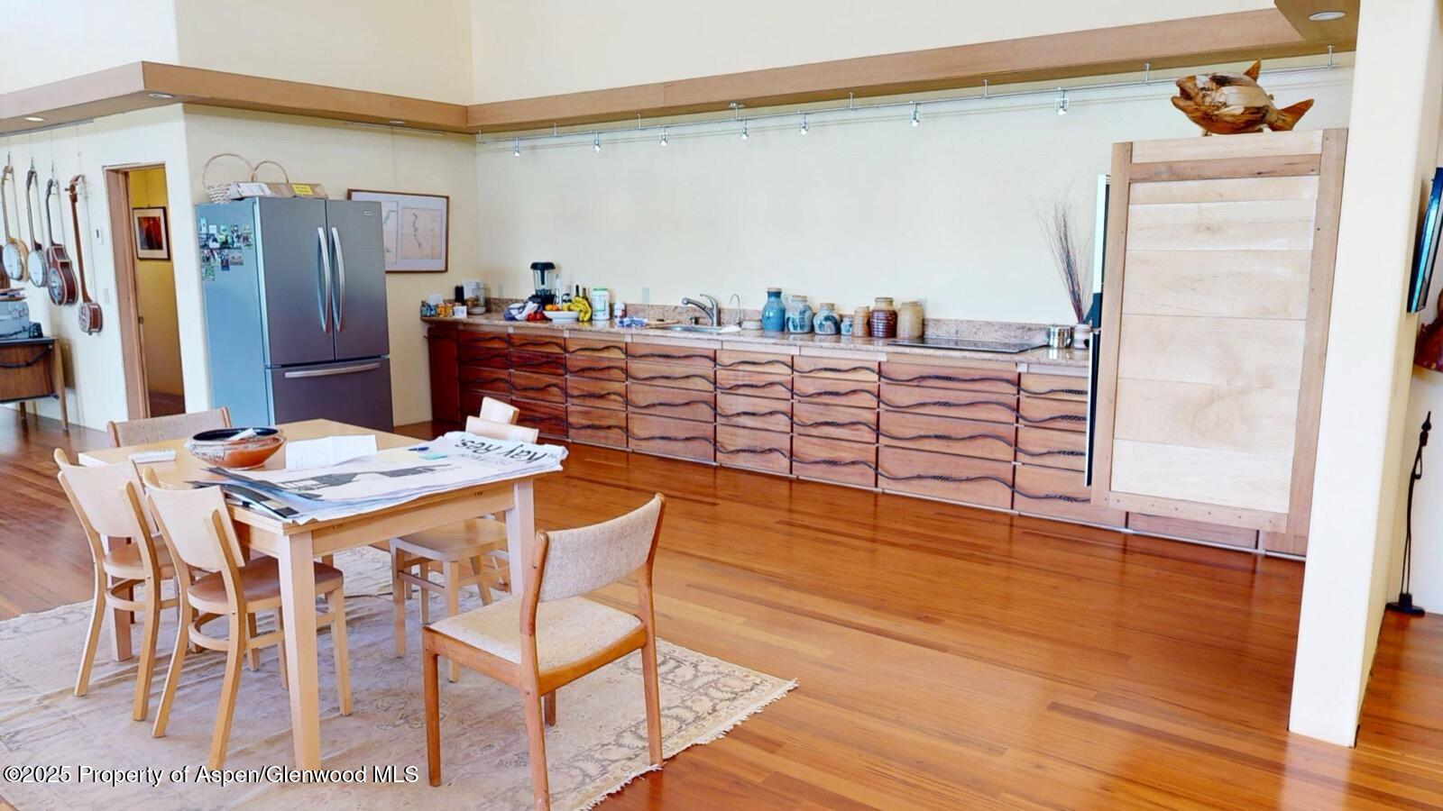 8015 Scenic Mesa Road Property Photo 9