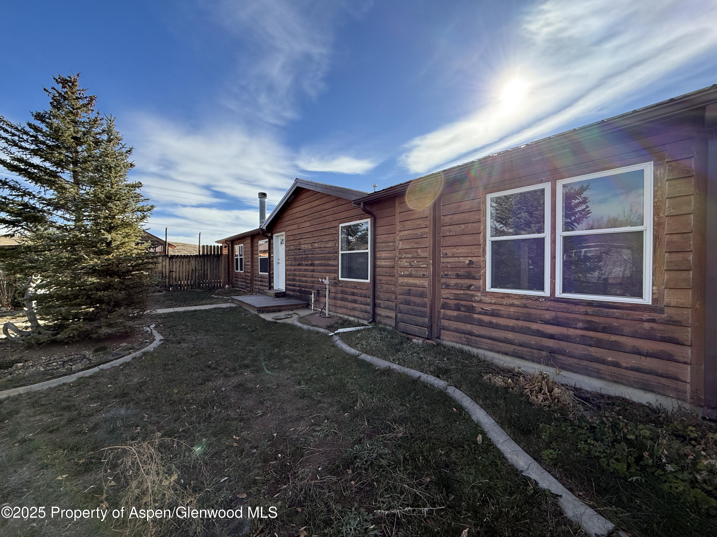 2110 Alder Place Property Photo 8