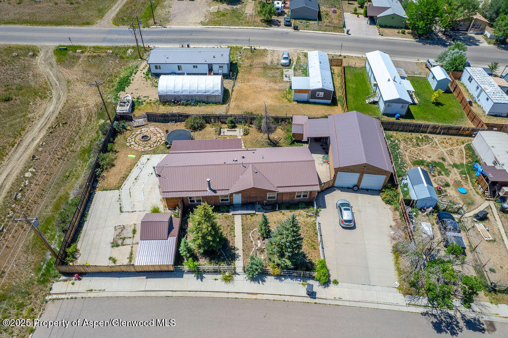 2110 Alder Place Property Photo 23