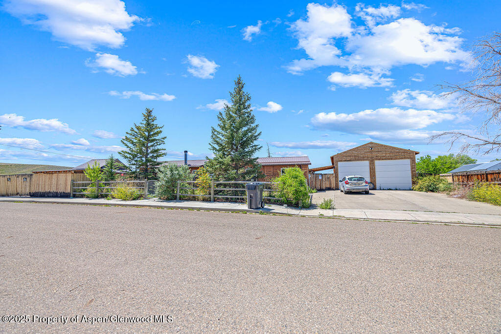 2110 Alder Place Property Photo 26