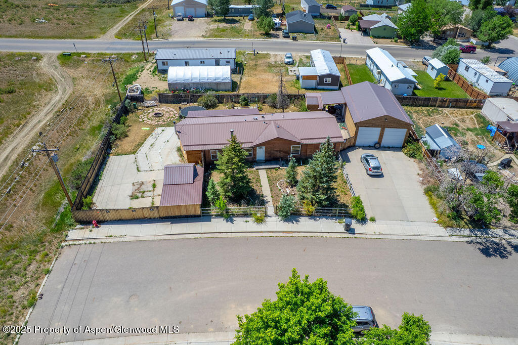 2110 Alder Place Property Photo 27