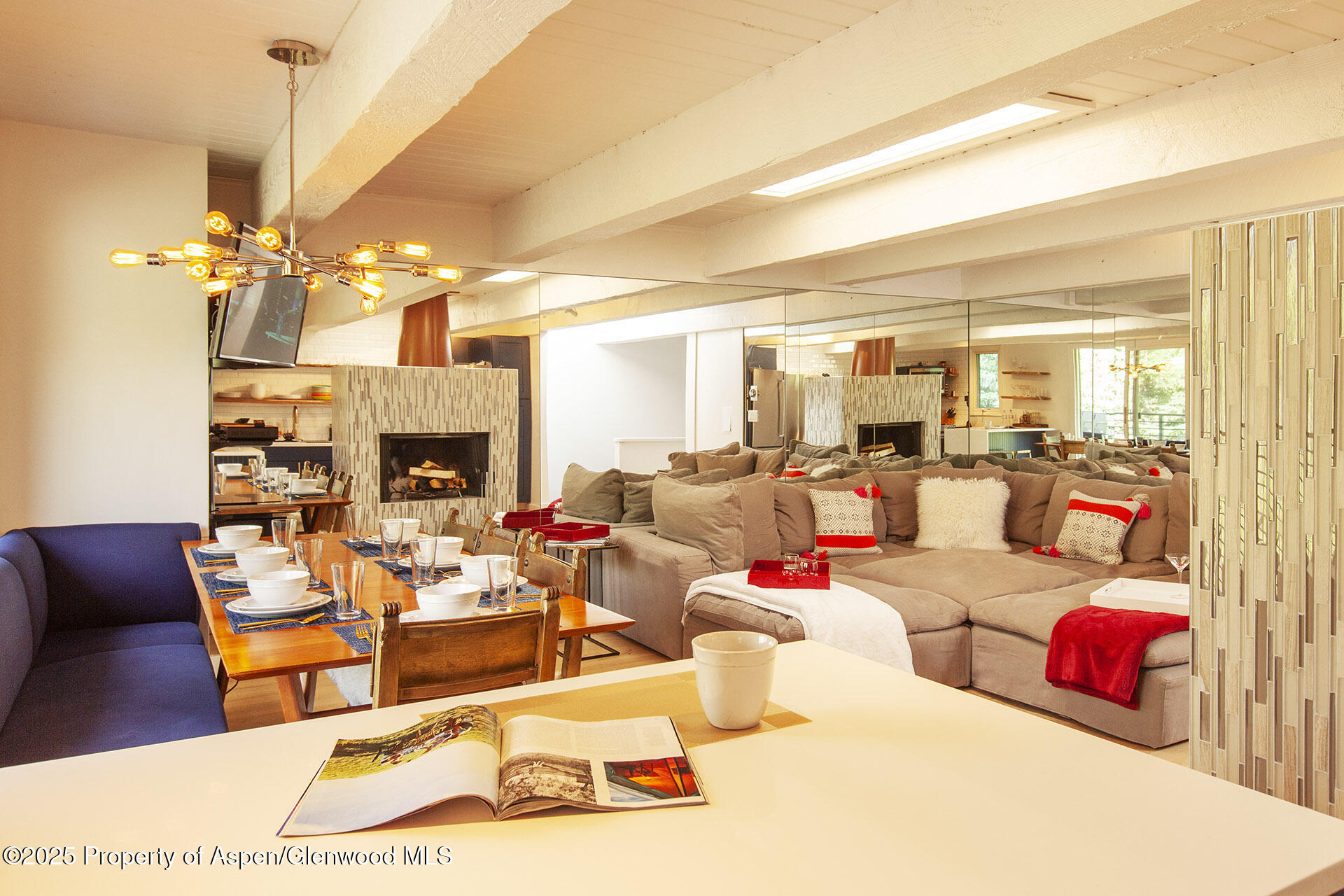 1039 E Cooper Avenue, 16a Property Photo 5