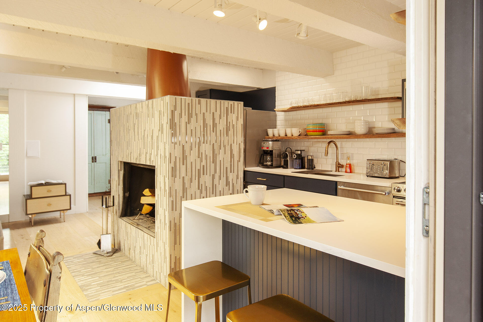 1039 E Cooper Avenue, 16a Property Photo 6