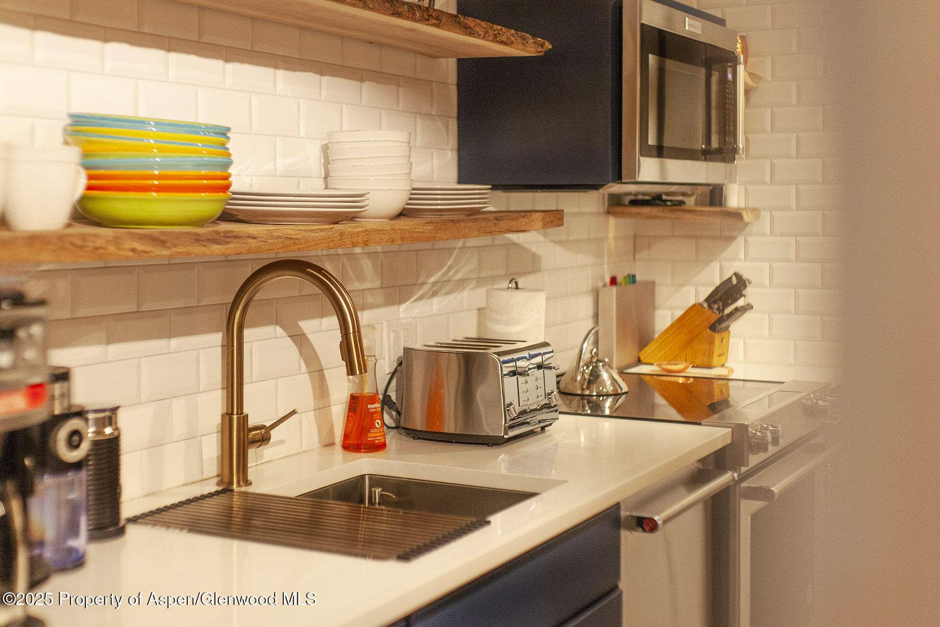 1039 E Cooper Avenue, 16a Property Photo 9