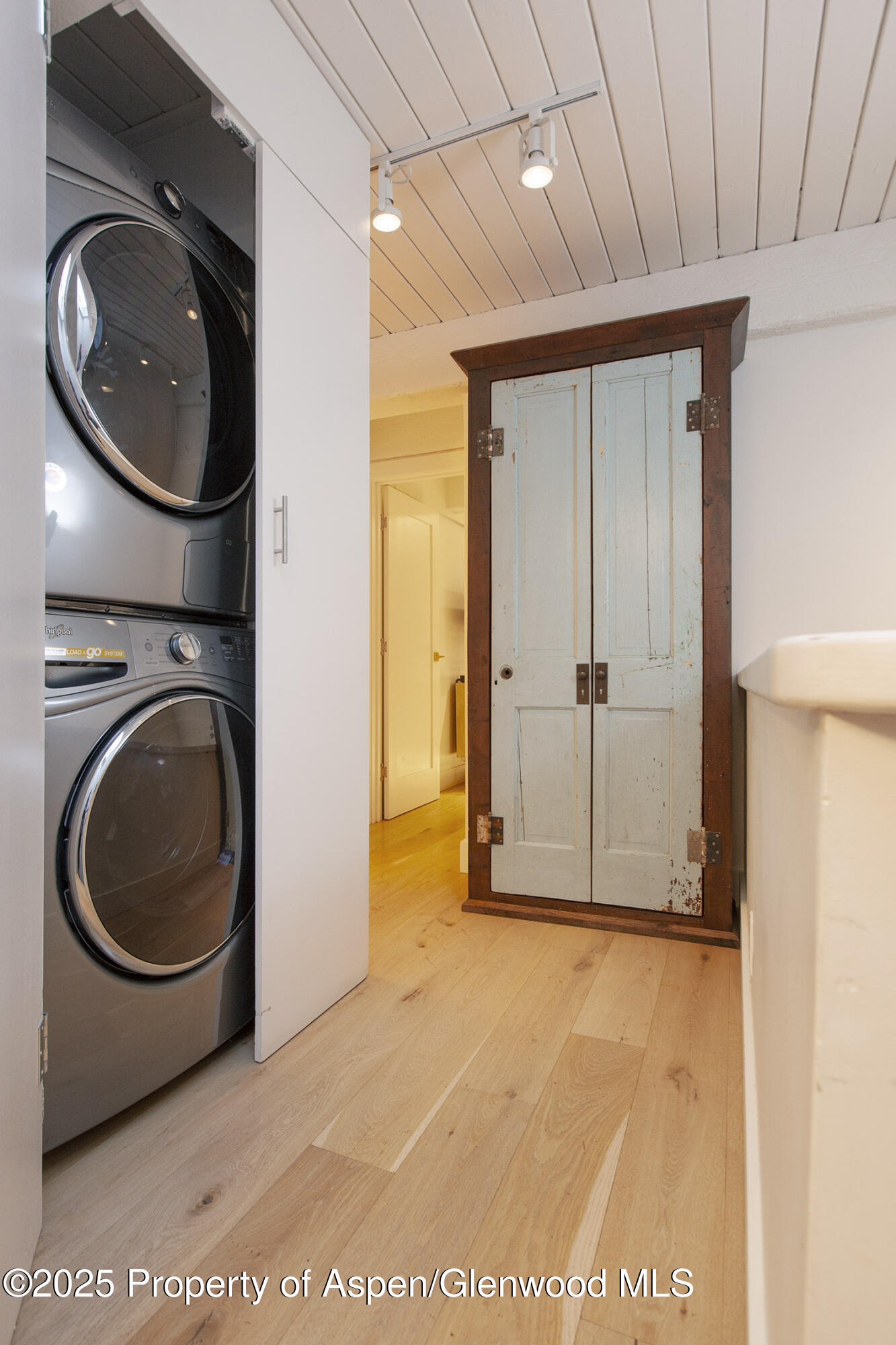 1039 E Cooper Avenue, 16a Property Photo 29