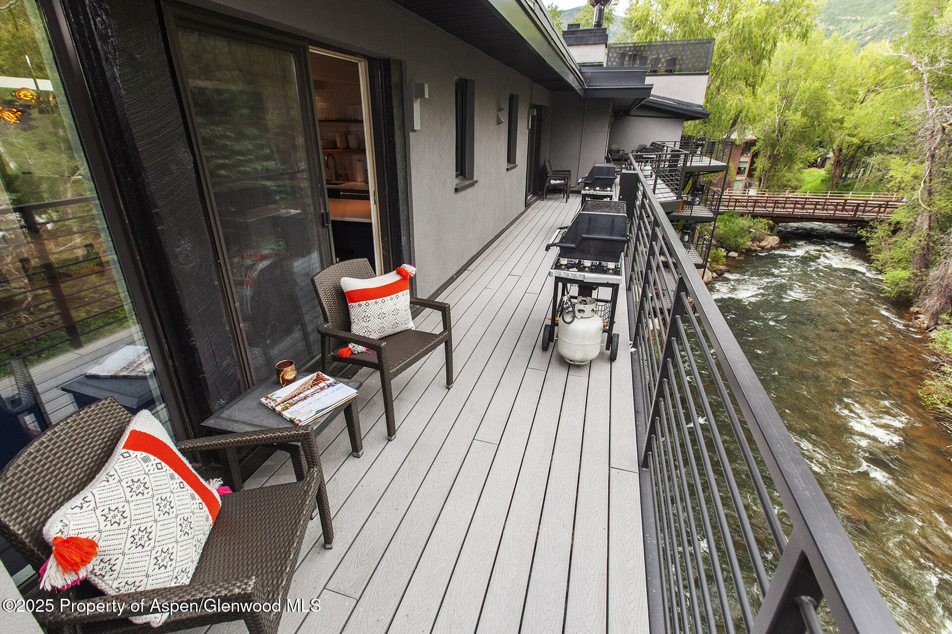 1039 E Cooper Avenue, 16a Property Photo 32