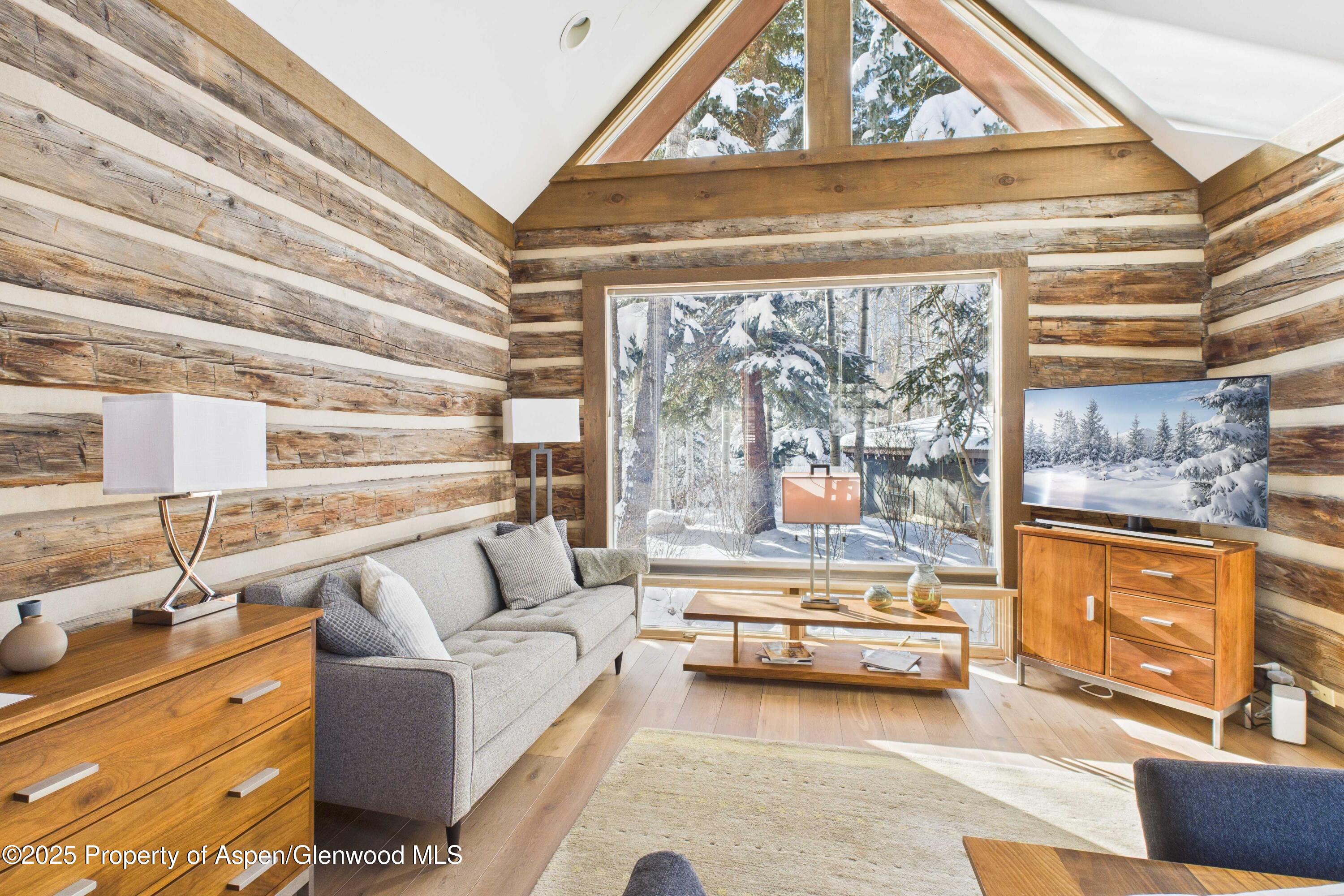 117 Neale Avenue Property Photo 5