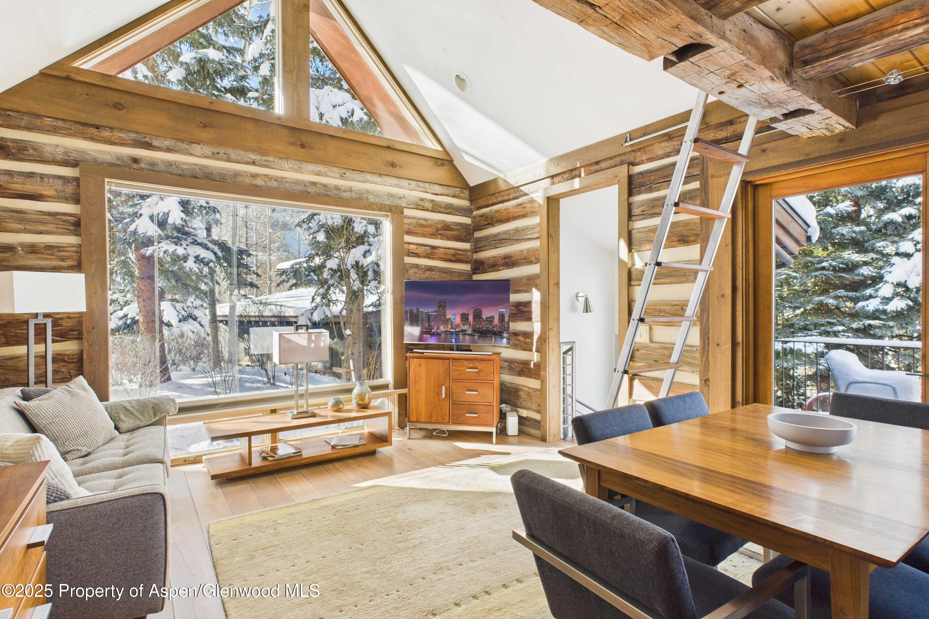 117 Neale Avenue Property Photo 6