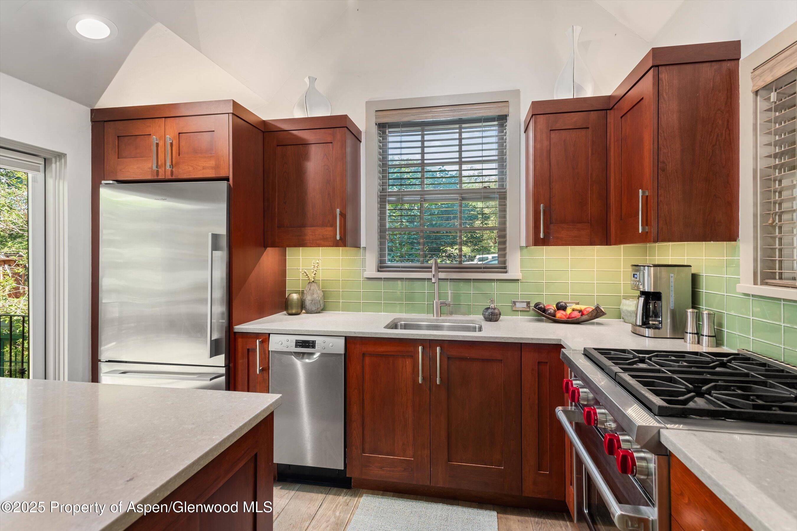 117 Neale Avenue Property Photo 10