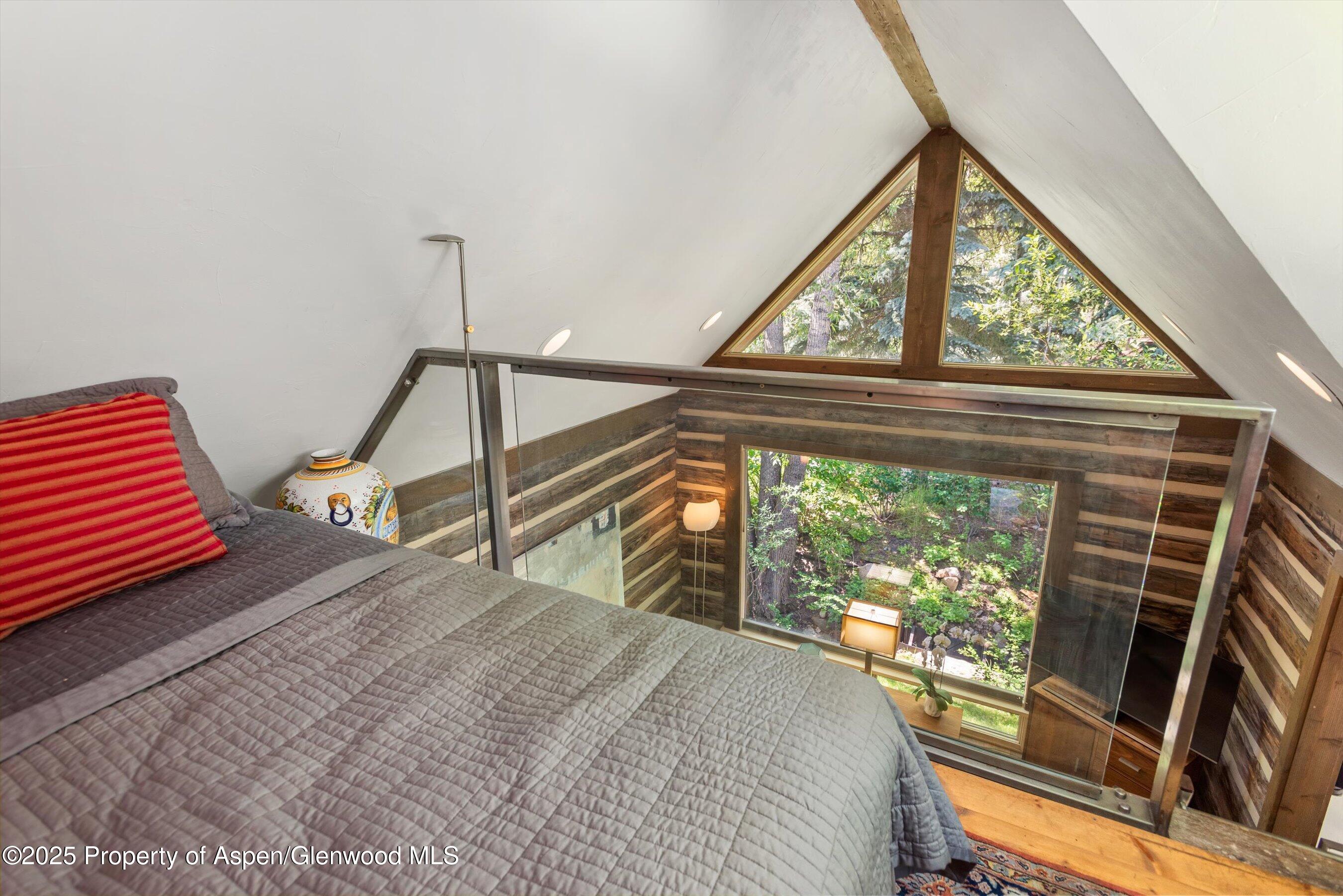 117 Neale Avenue Property Photo 11