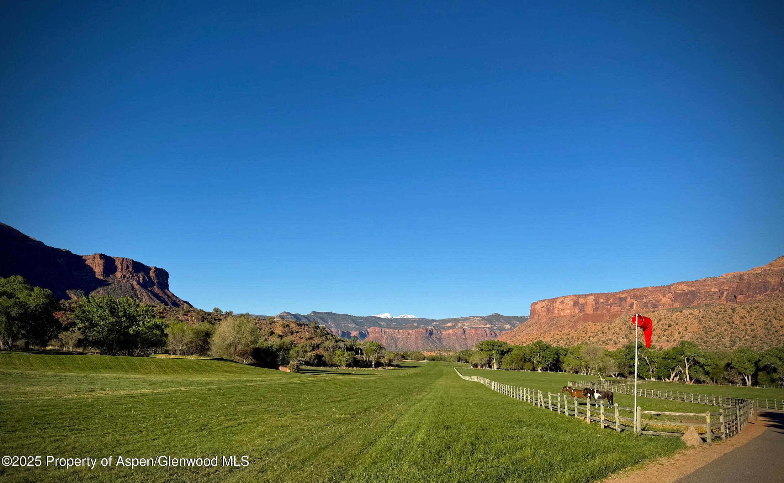 40275 Highway 141 Property Photo 49