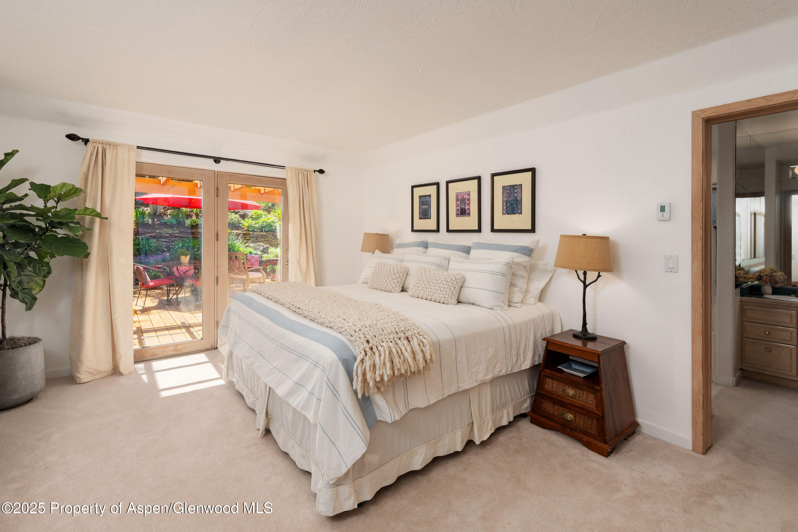 90 River Cove Property Photo 10