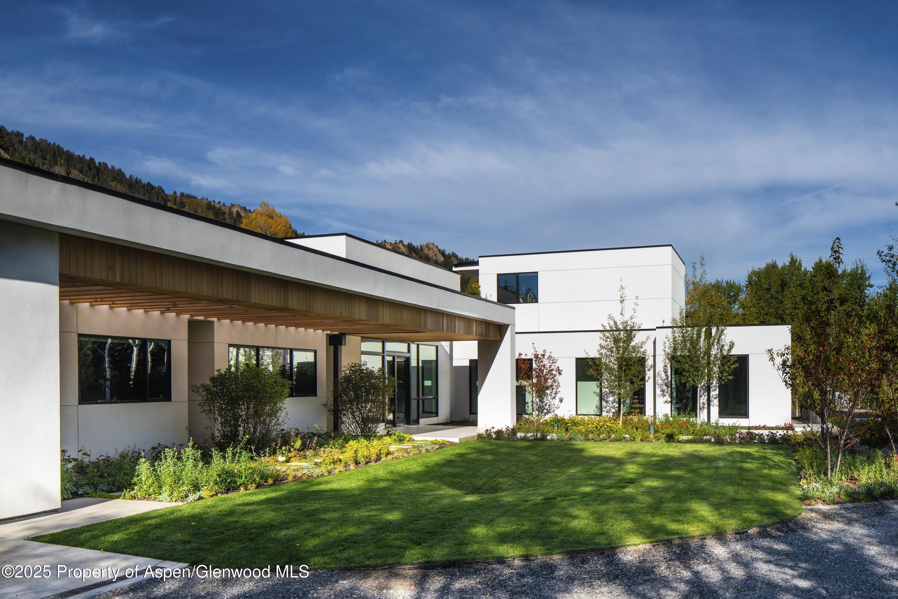 1411 Crystal Lake Road Property Photo 4