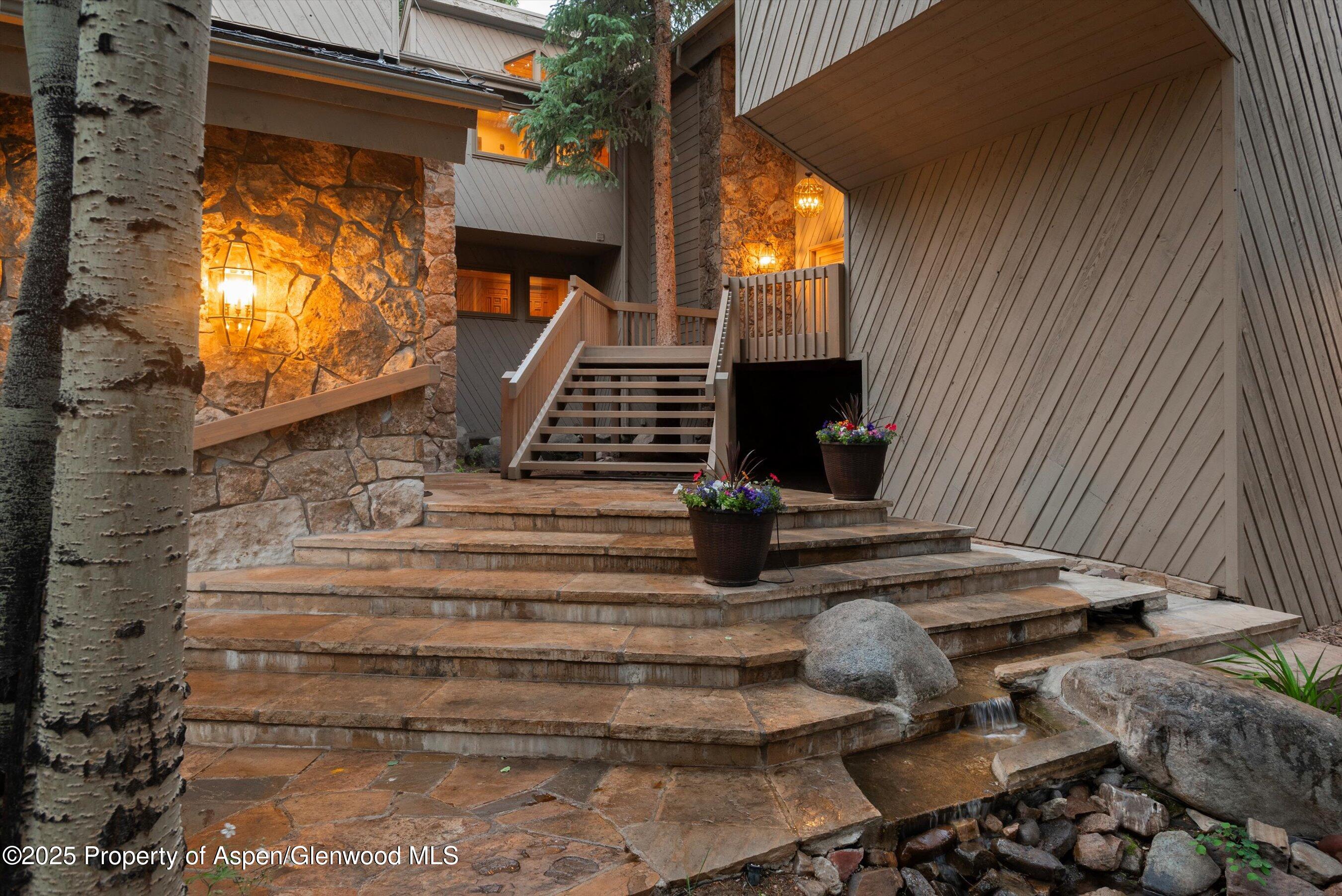 473 Creek Lane Property Photo 13