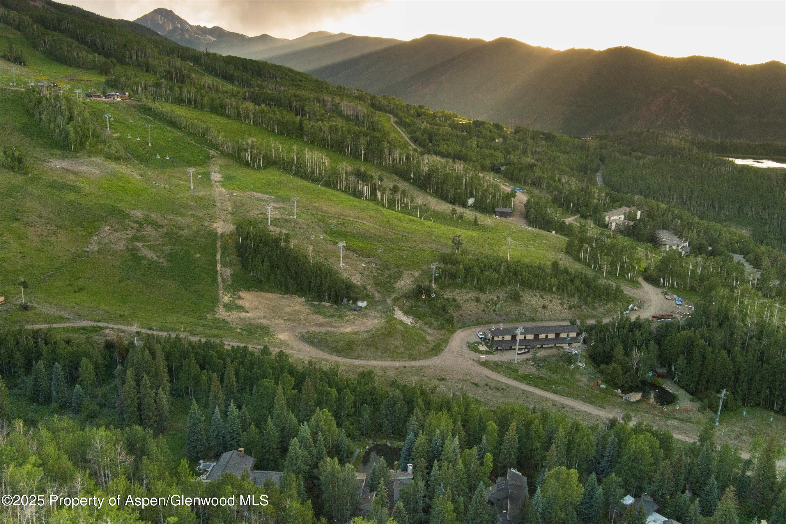 473 Creek Lane Property Photo 15