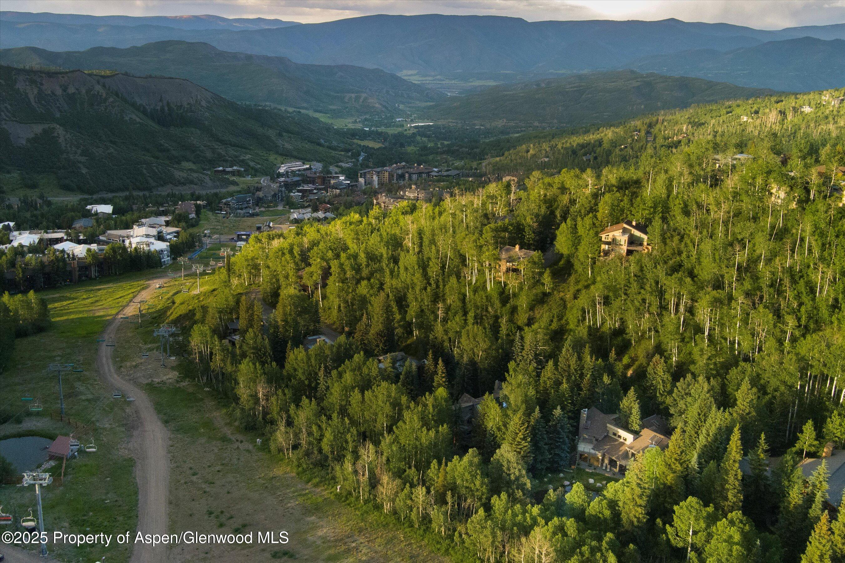 473 Creek Lane Property Photo 16