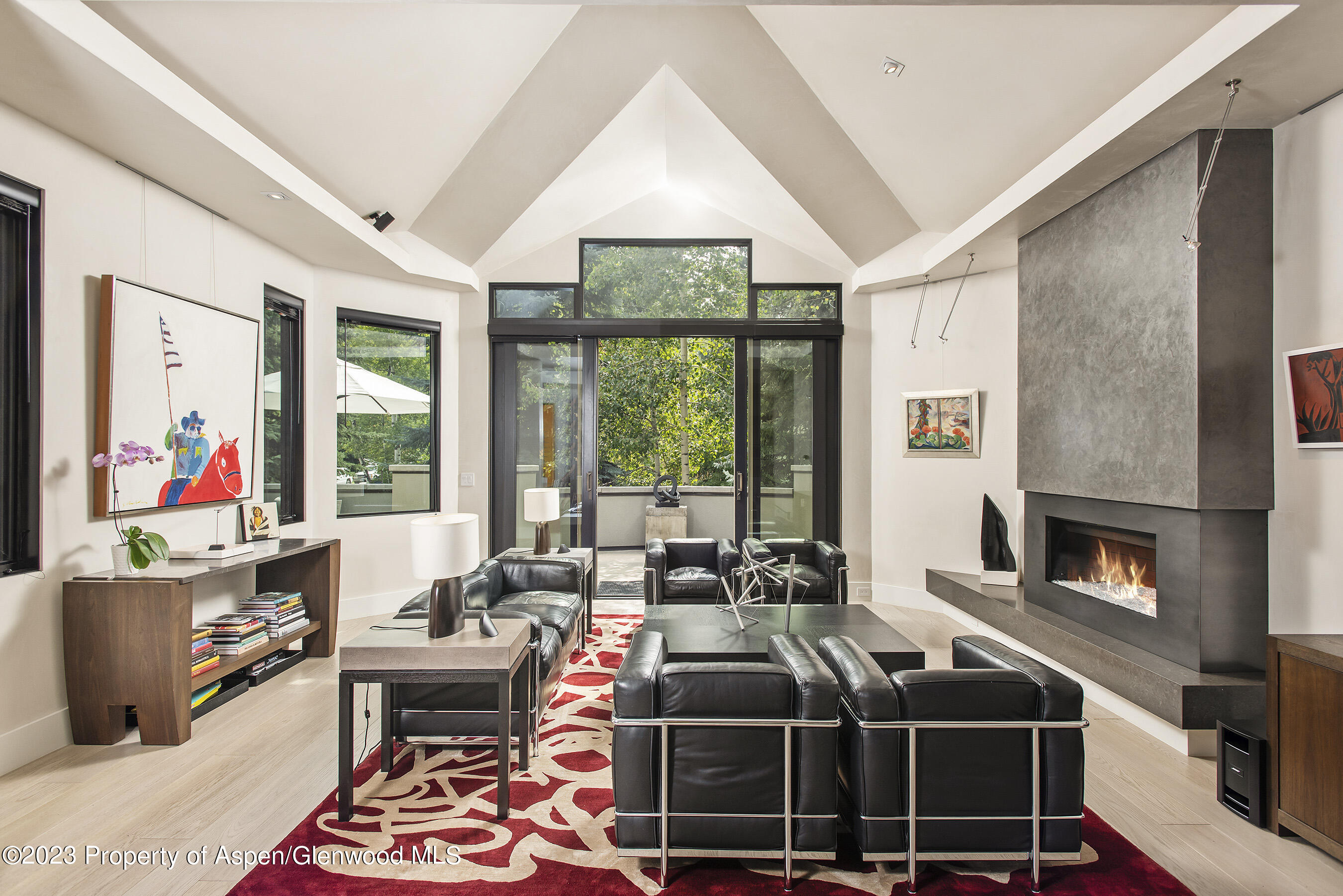 307 N Sixth Street Property Photo
