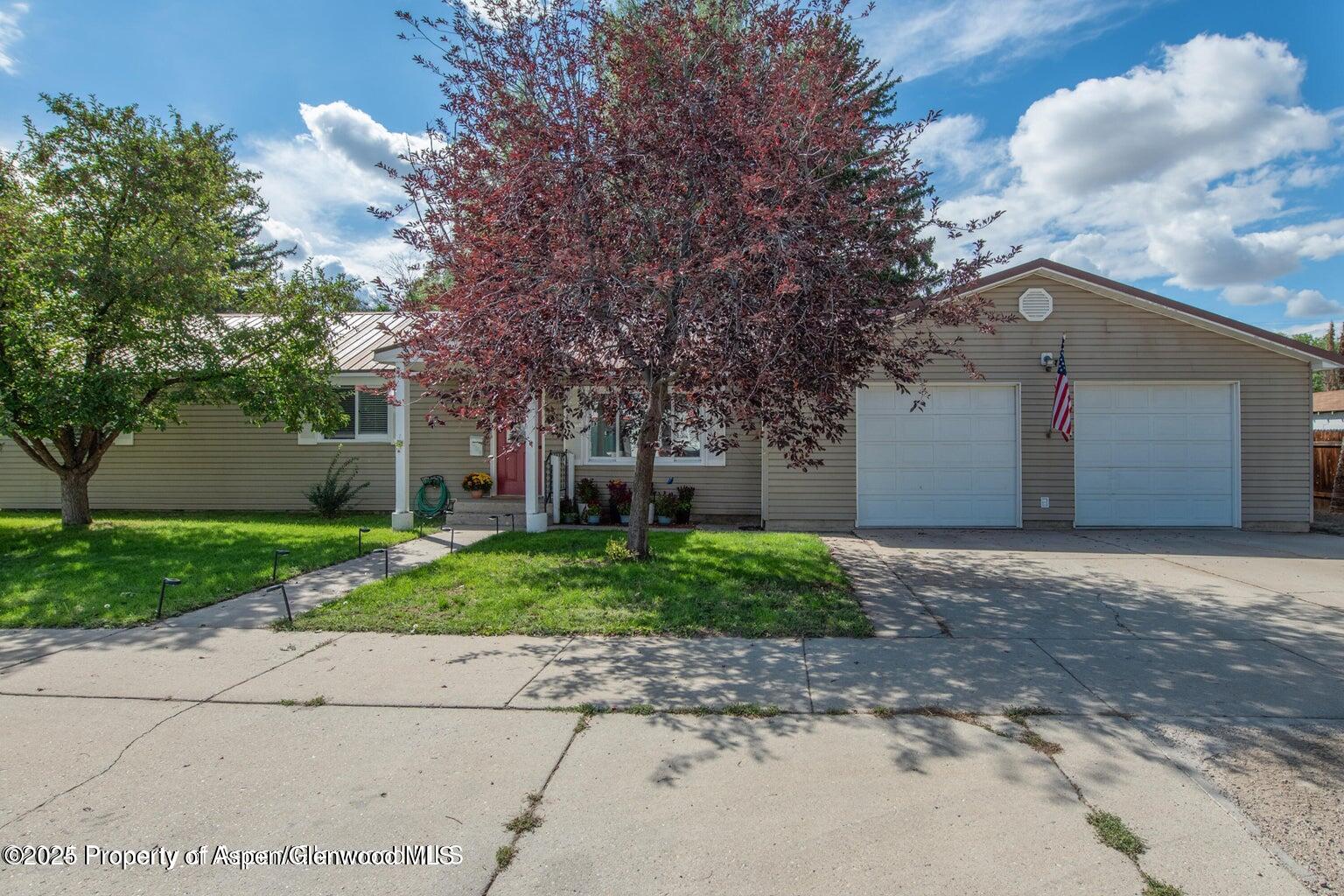 750 Breeze Street Property Photo 1
