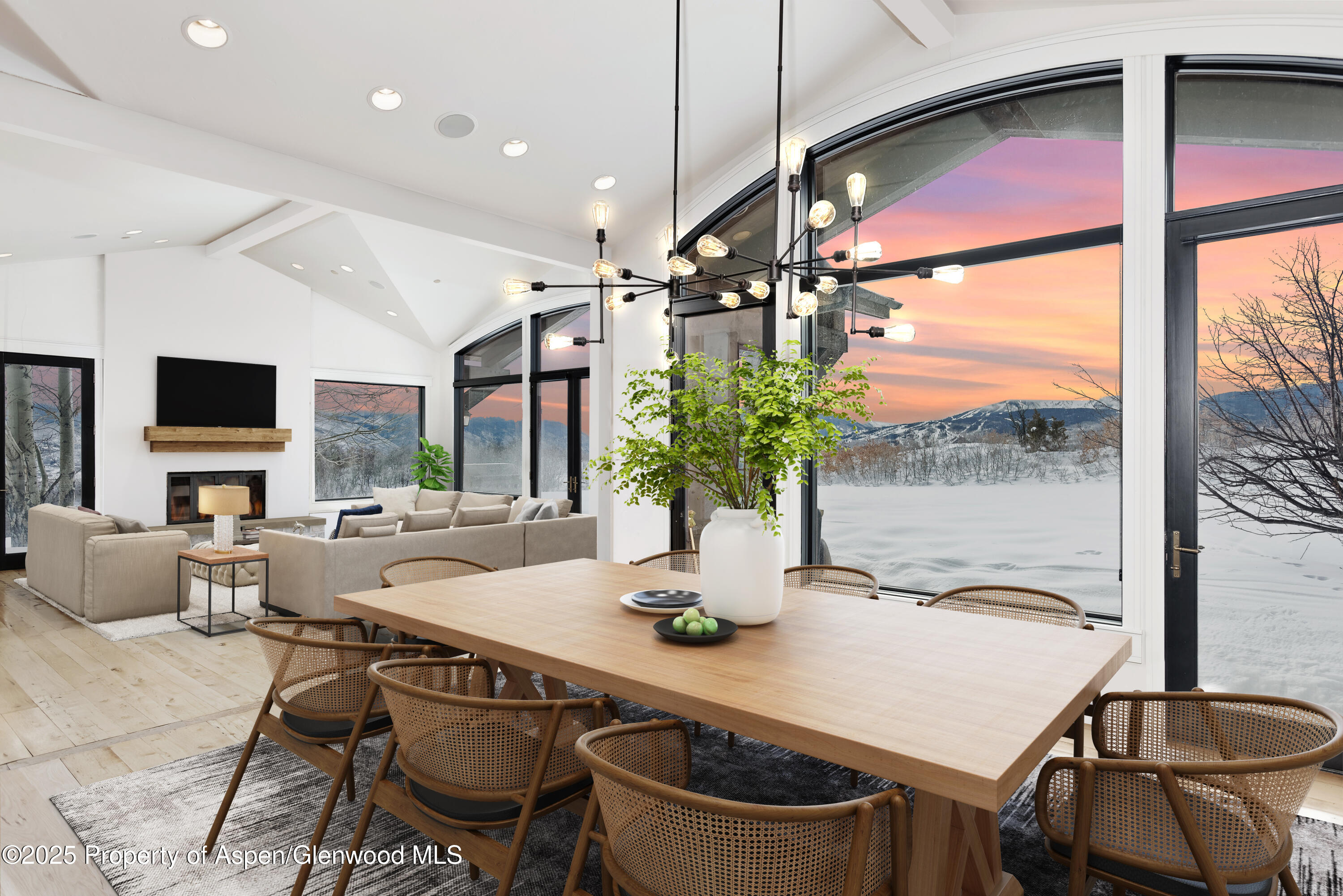 2908 Juniper Hill Drive Property Photo 9