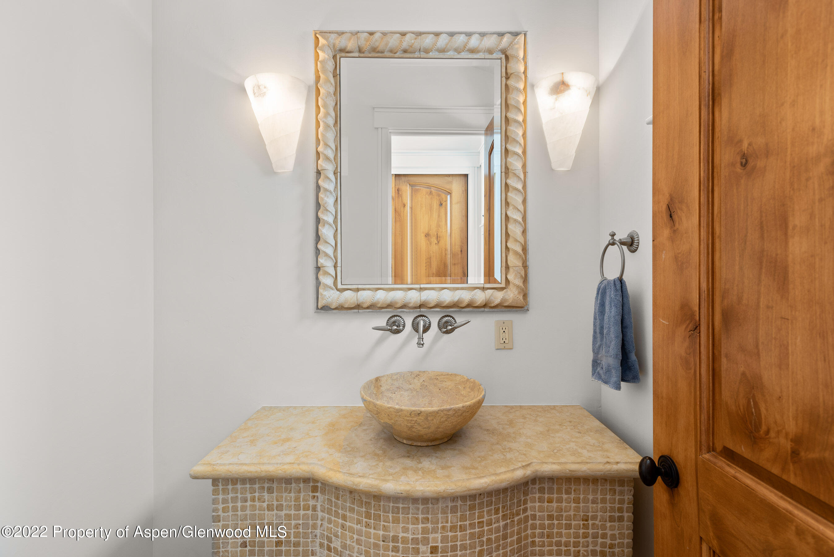 2908 Juniper Hill Drive Property Photo 15