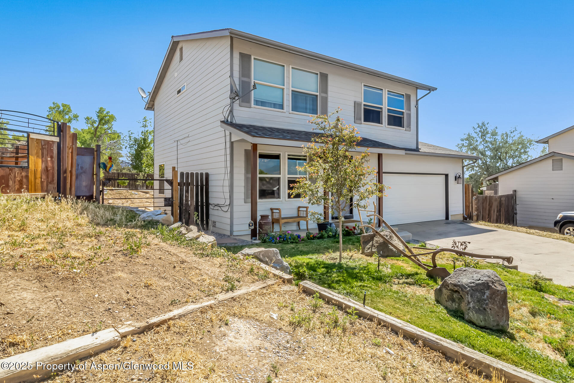 2618 Apache Court Property Photo 6