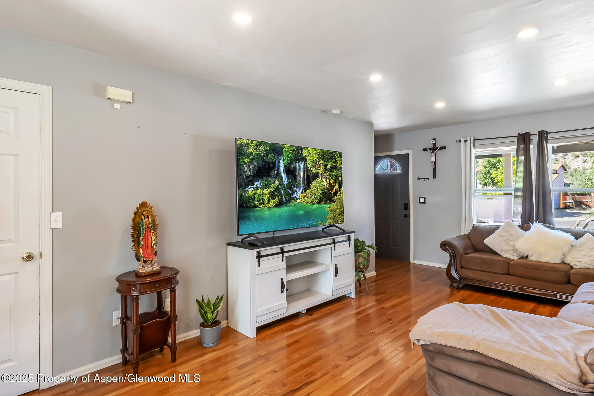 2618 Apache Court Property Photo 10