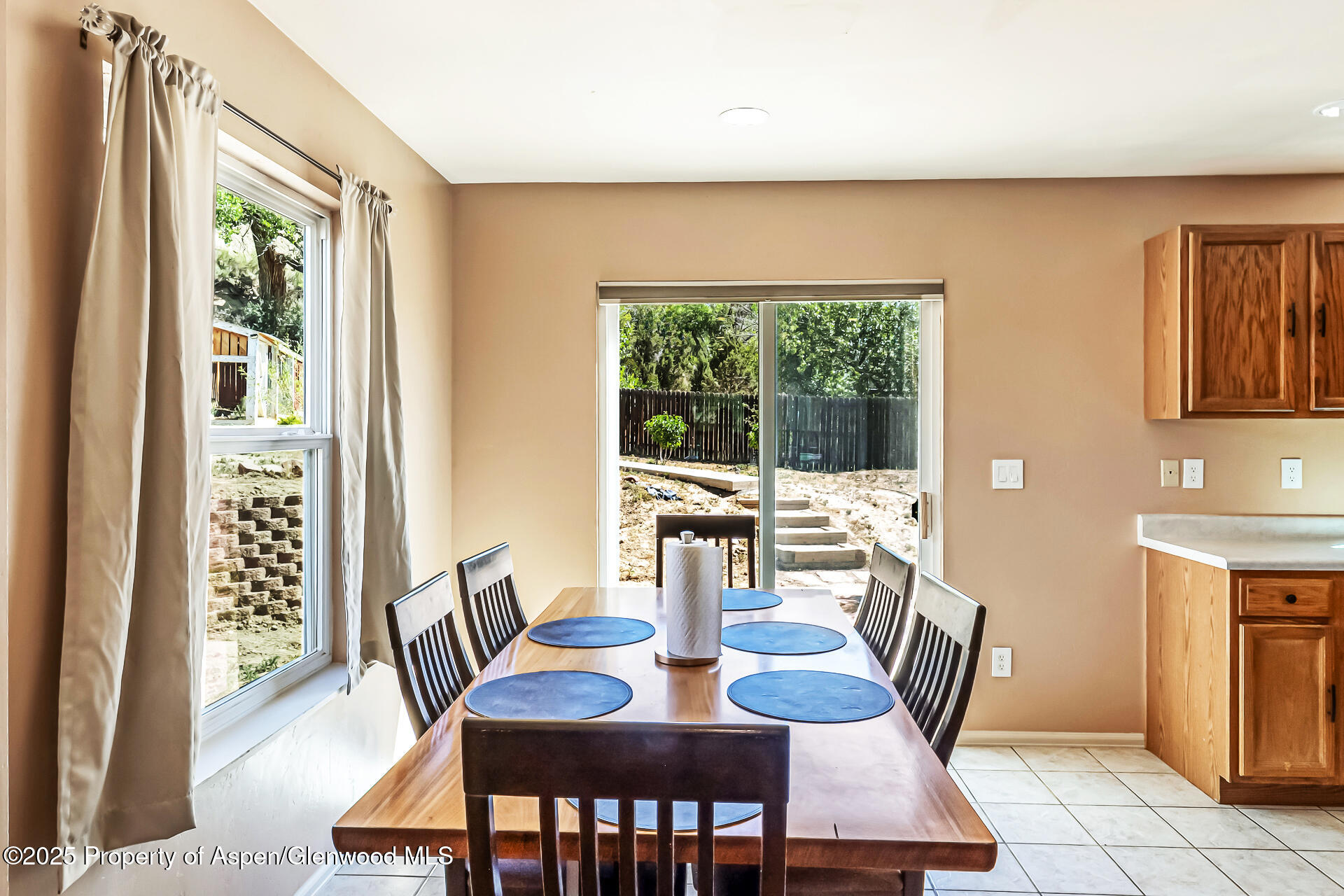 2618 Apache Court Property Photo 12