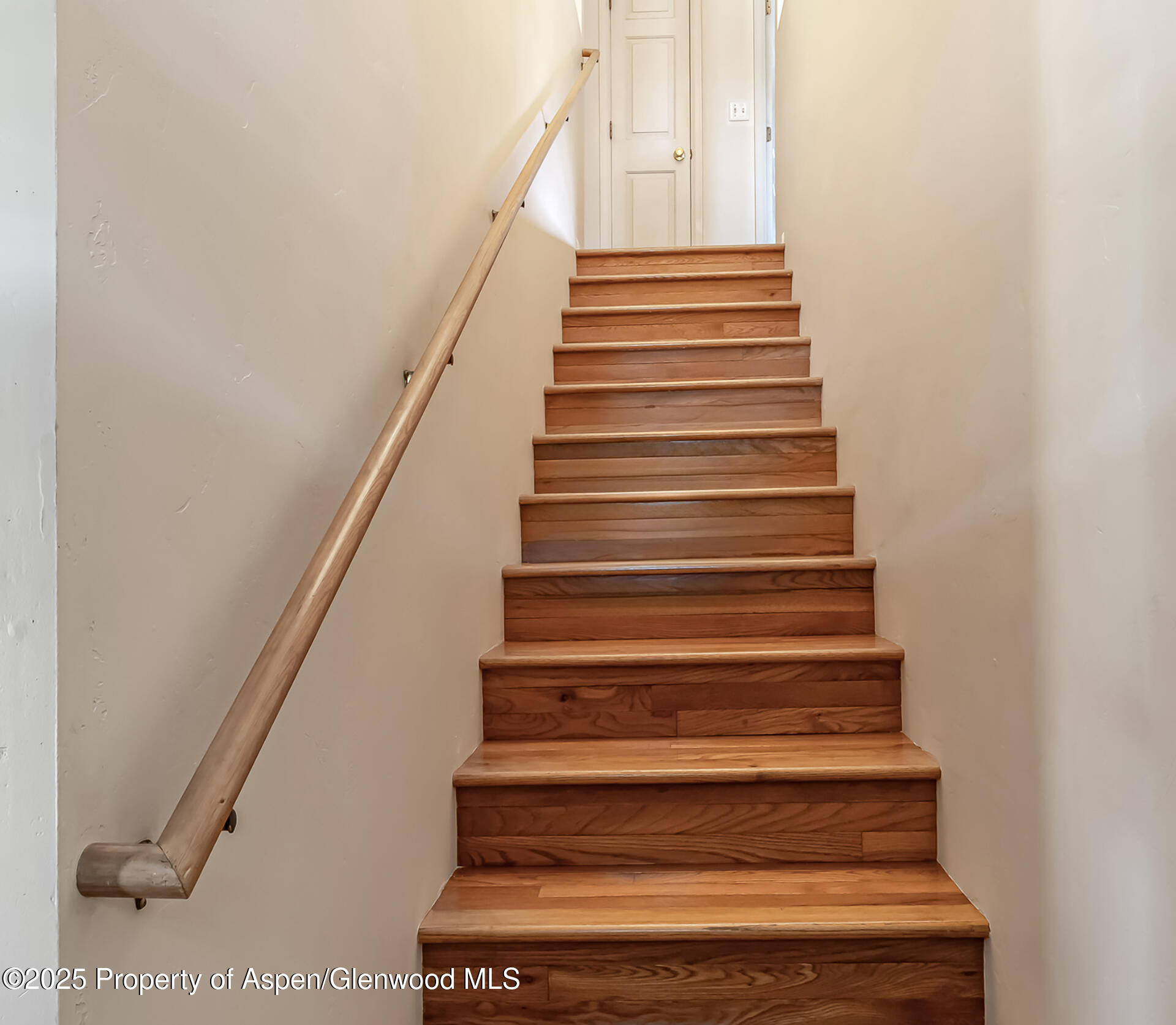 2618 Apache Court Property Photo 25