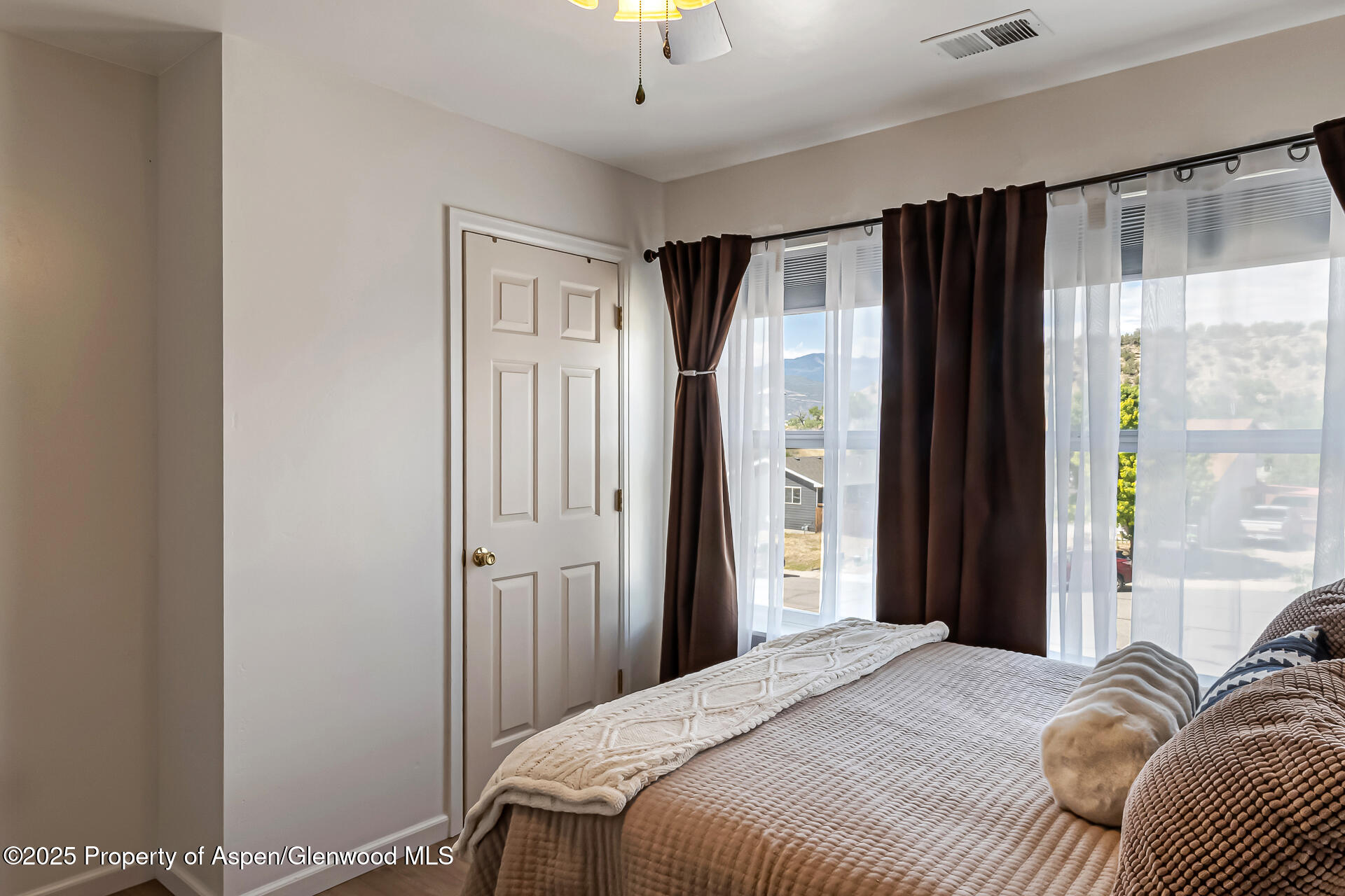 2618 Apache Court Property Photo 39