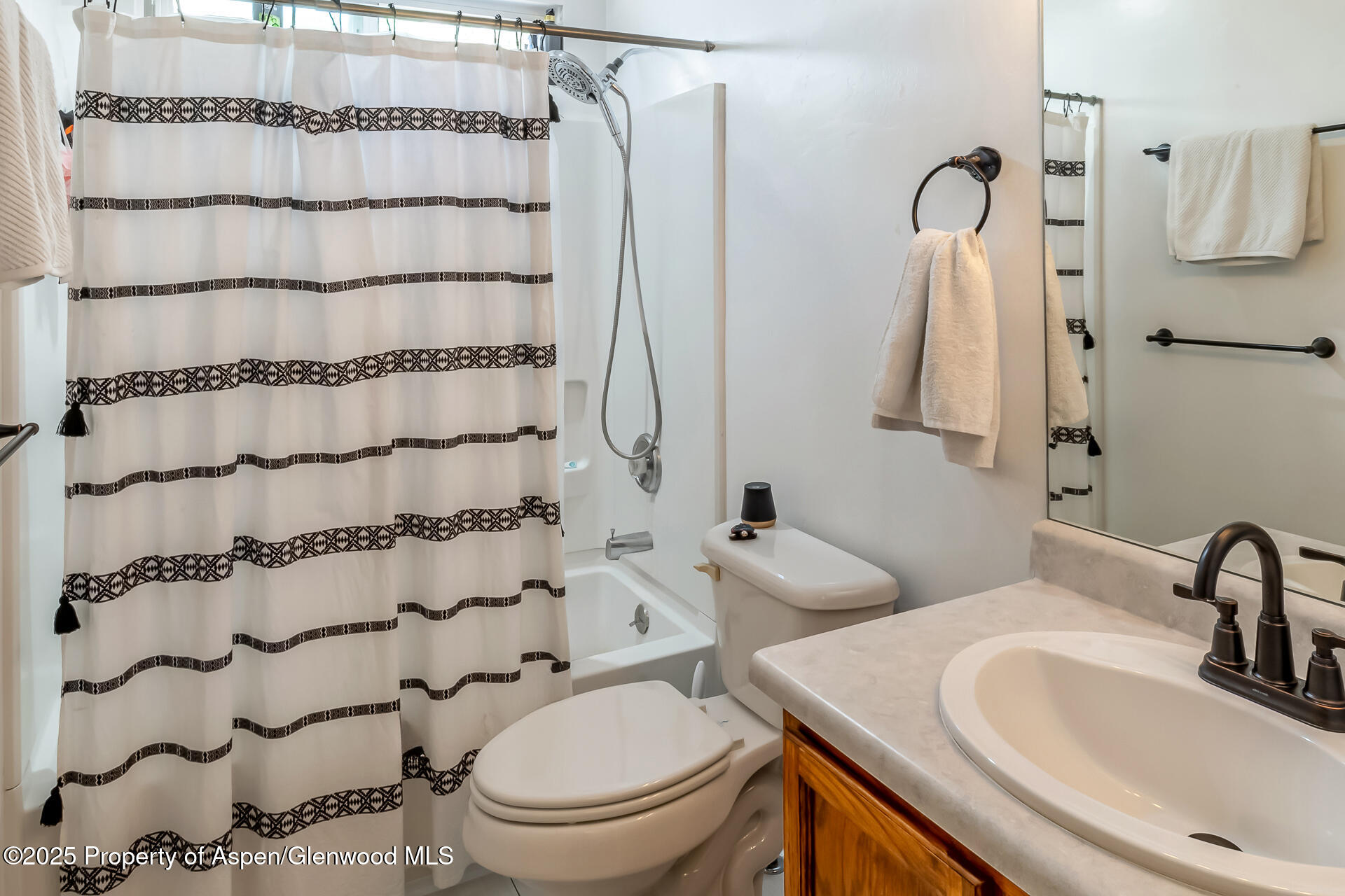 2618 Apache Court Property Photo 40