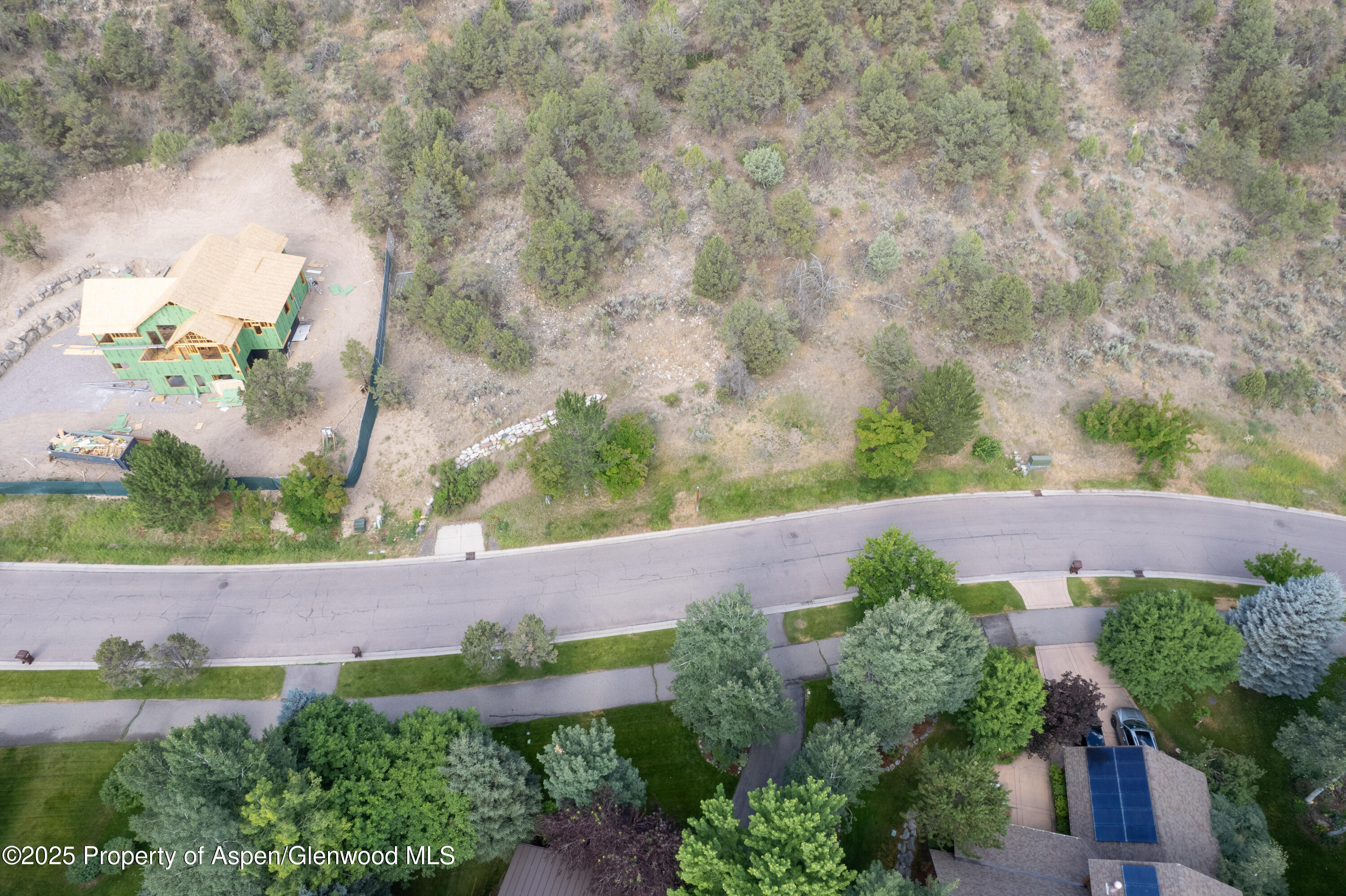 3859 Crystal Bridge Drive Property Photo 2