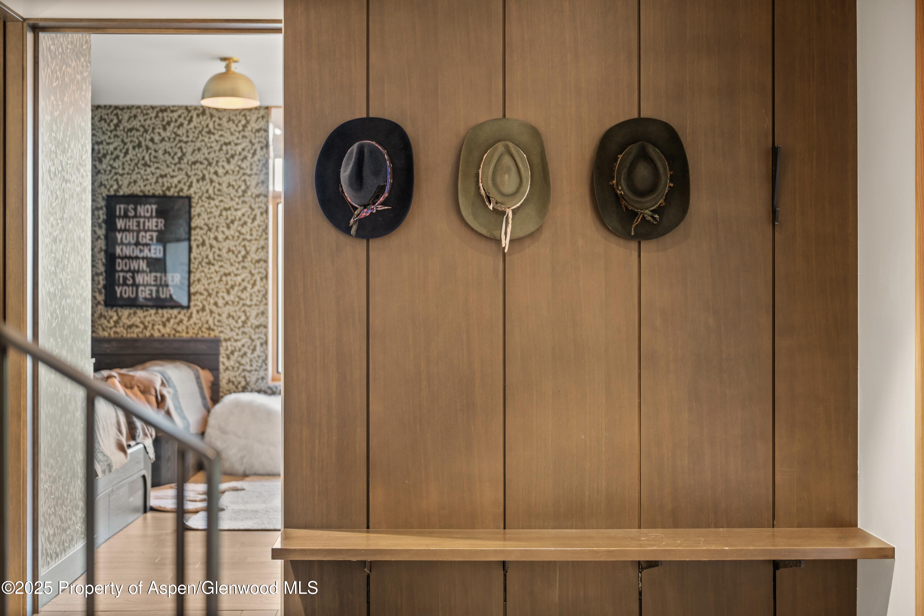 411 Wood Road, 10 Property Photo 5