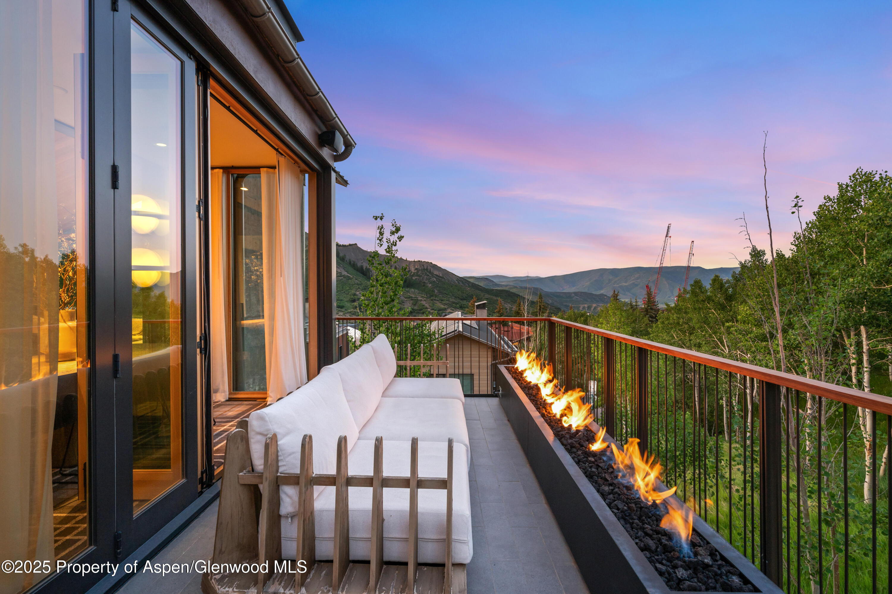 411 Wood Road, 10 Property Photo 10