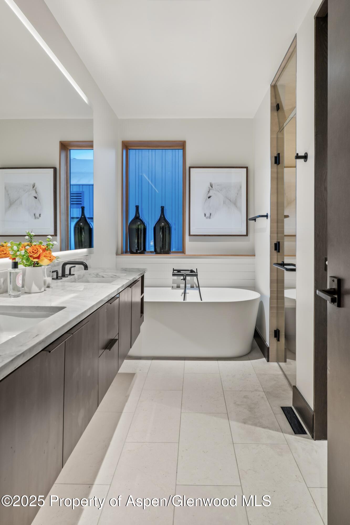 411 Wood Road, 10 Property Photo 14