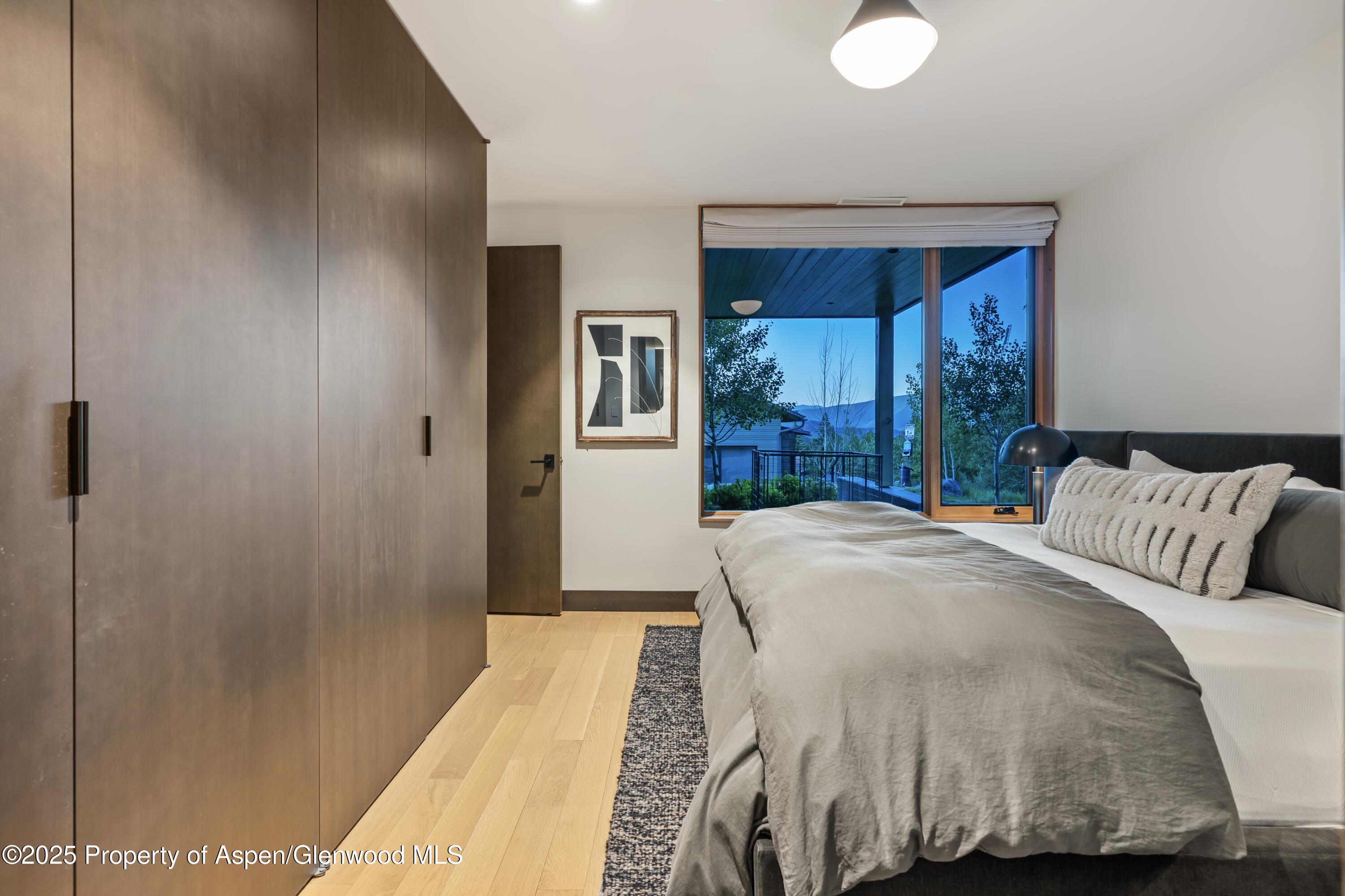 411 Wood Road, 10 Property Photo 15