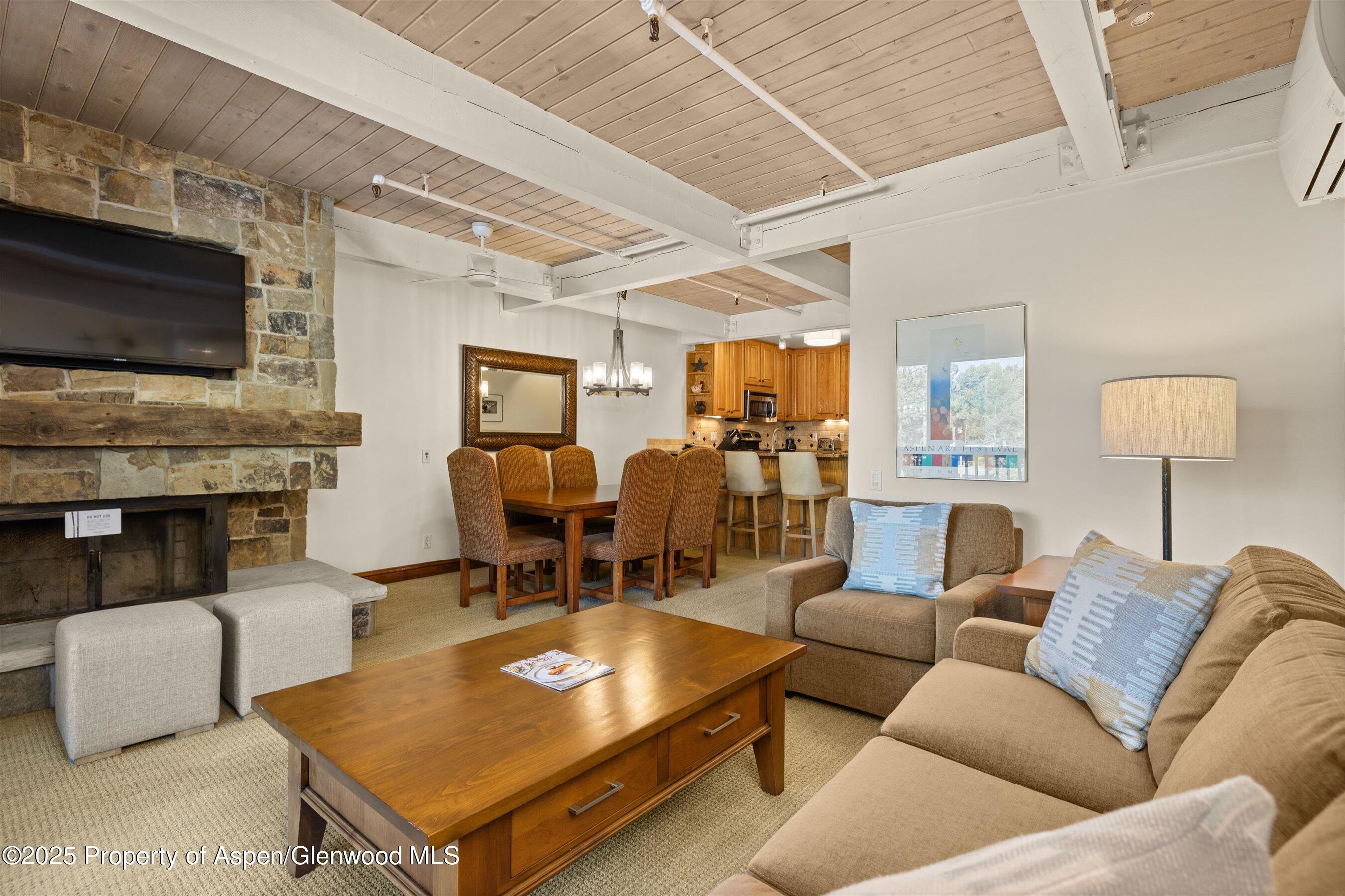 610 S West End Street H202 Property Photo 4