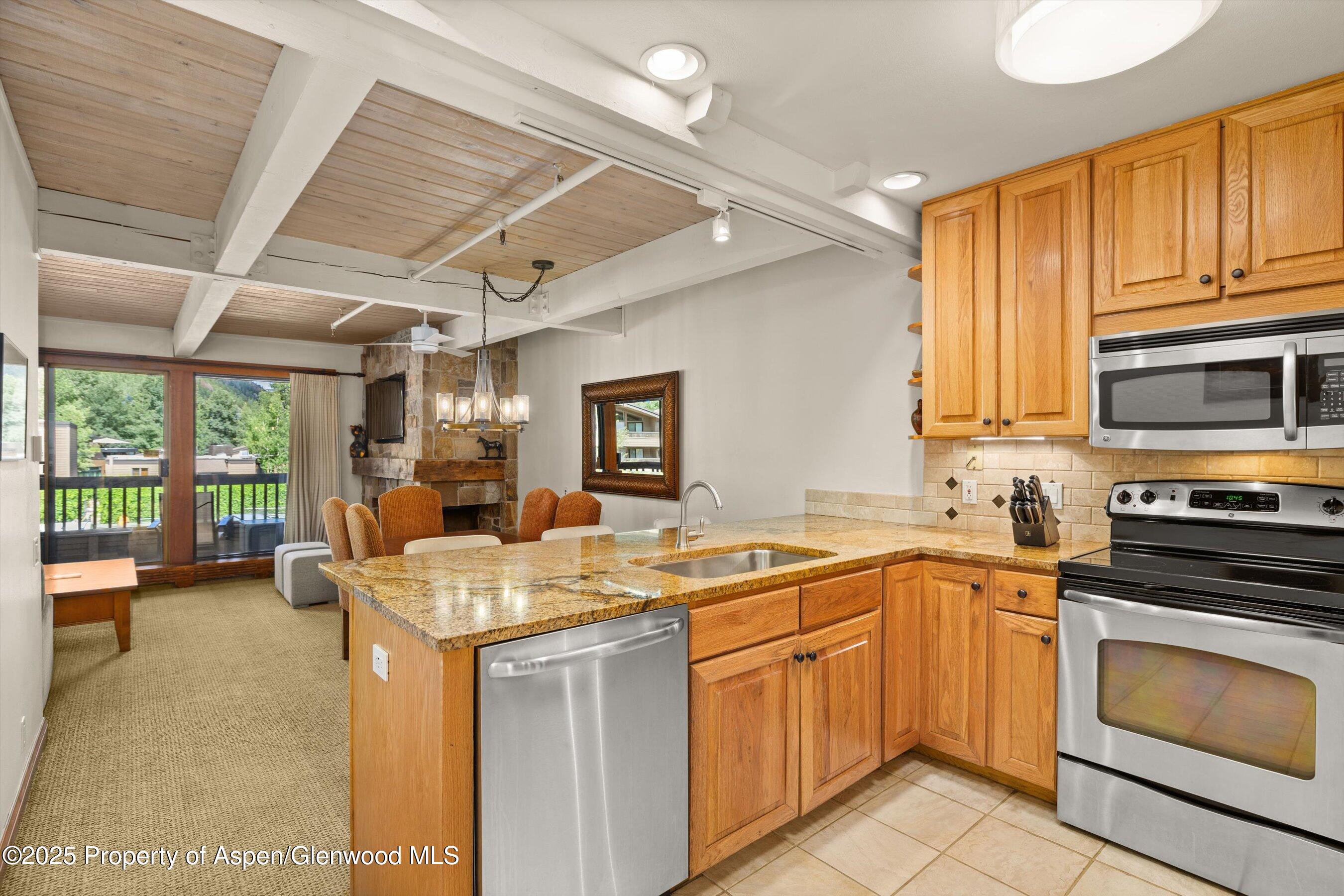 610 S West End Street H202 Property Photo 6