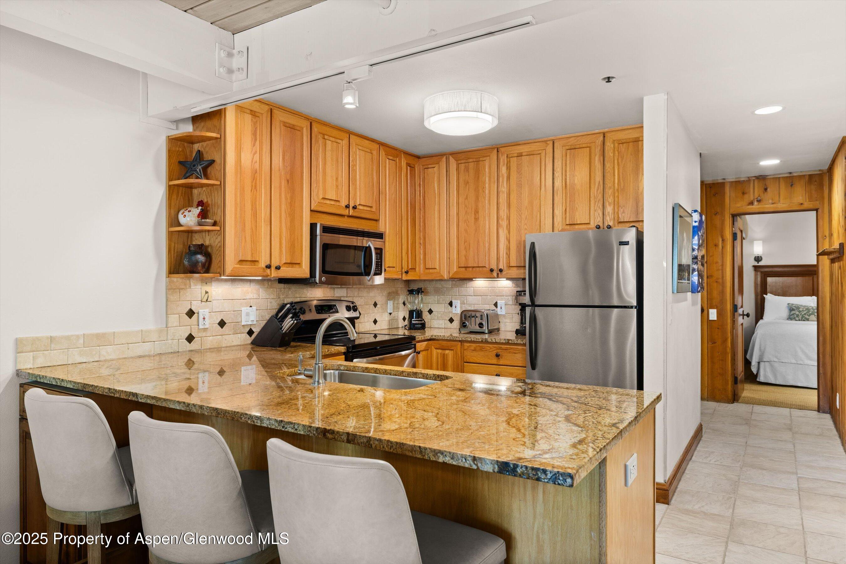610 S West End Street H202 Property Photo 8